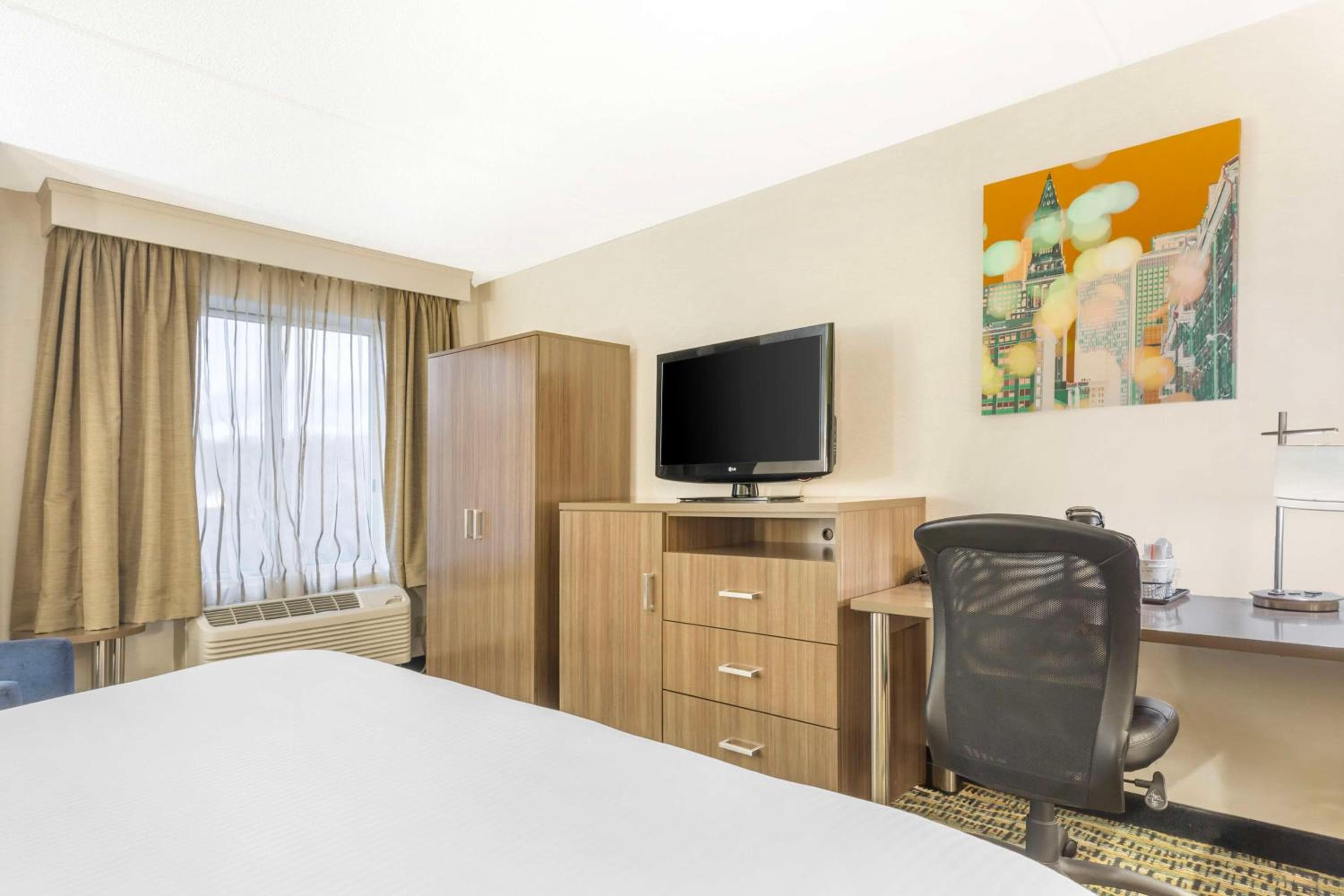 Best Western Plus New Englander