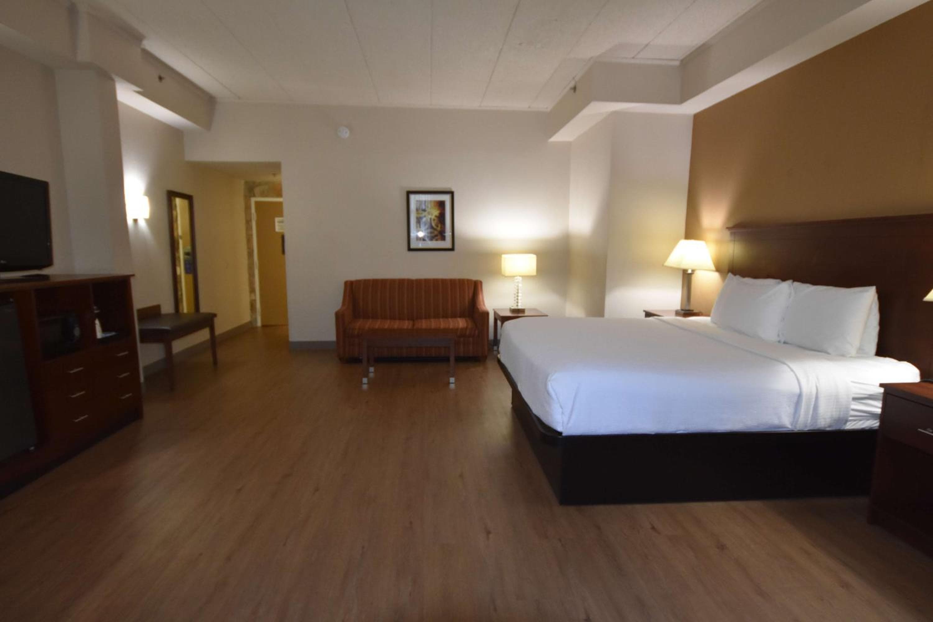 Best Western PLUS Governor's Inn Richmond
