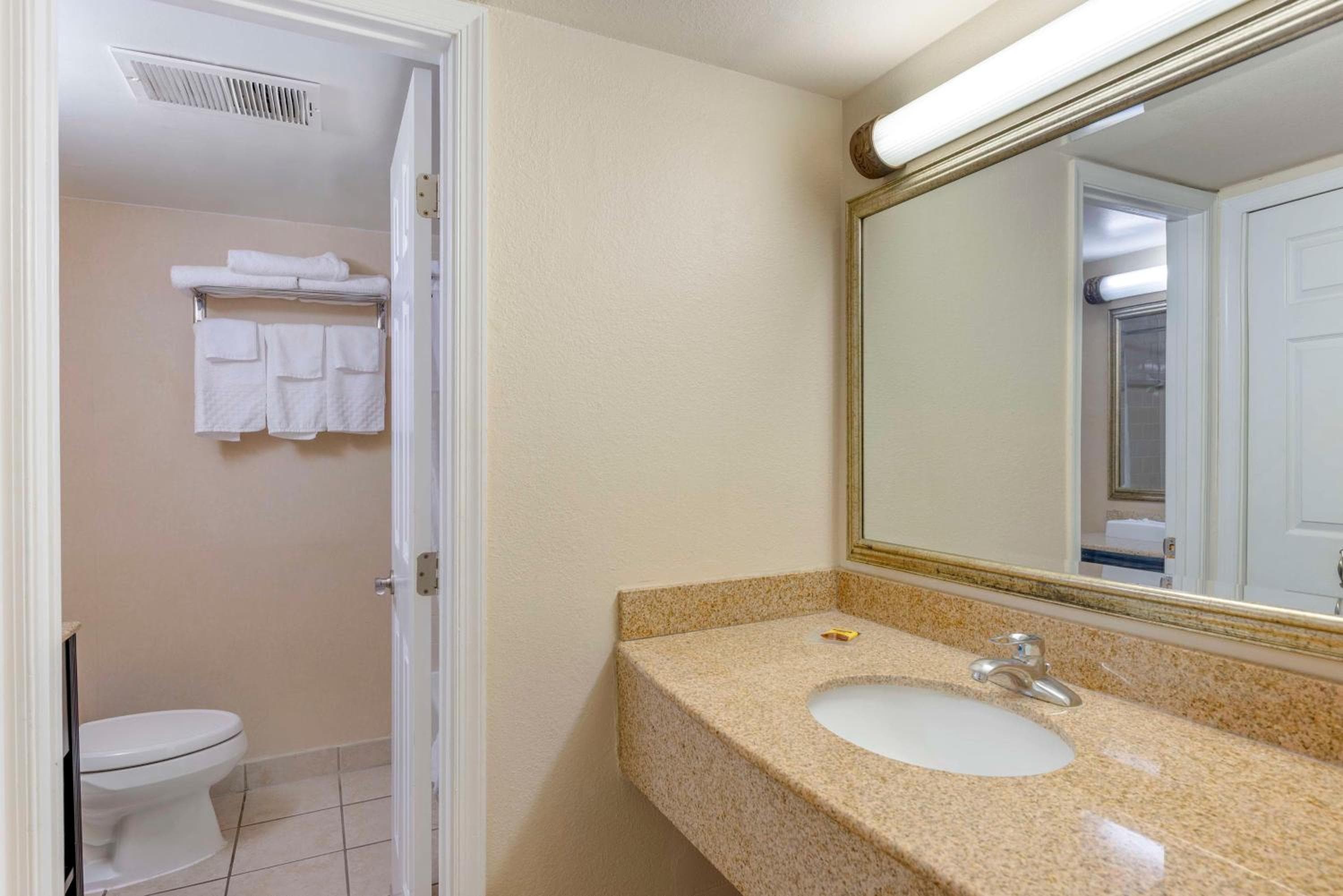Best Western PLUS Governor's Inn Richmond