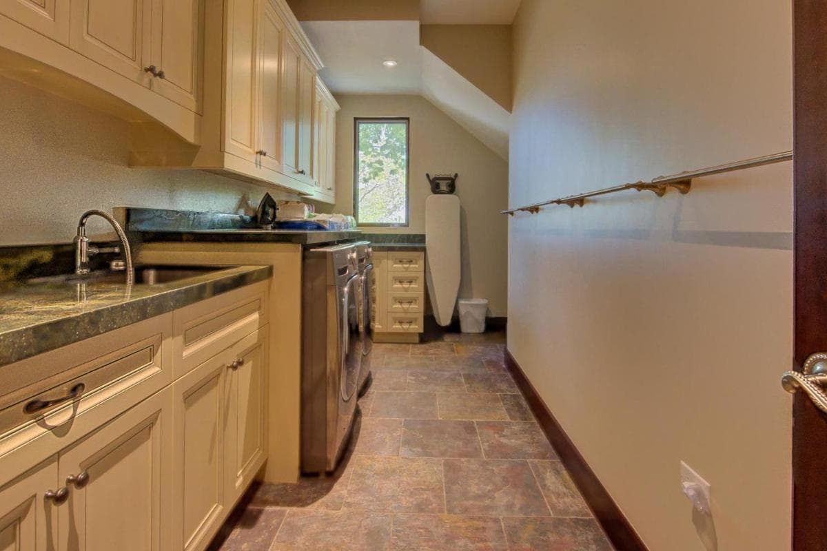 Stepping Stone 4 BR East End Luxury Oceanfront