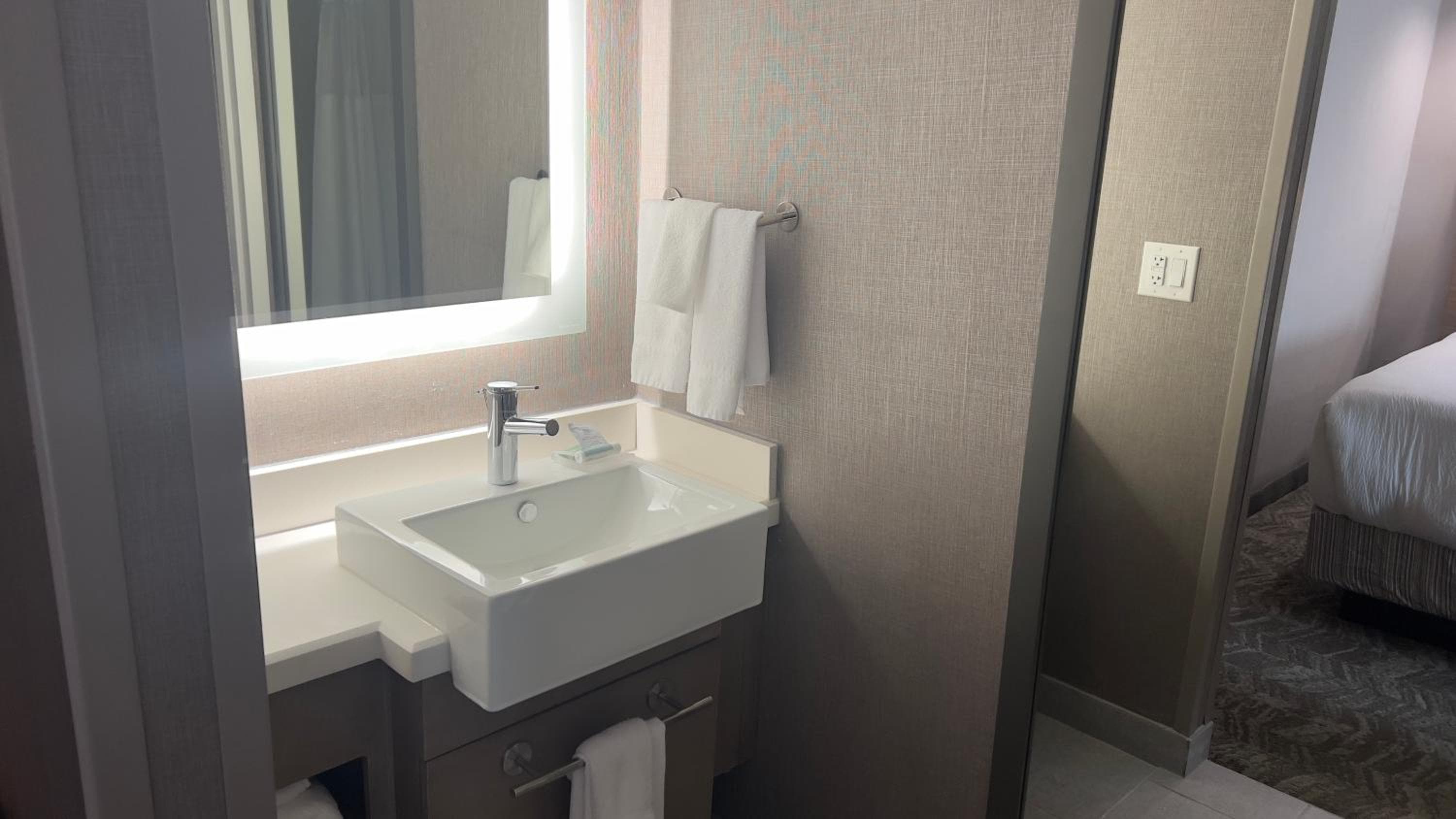 SpringHill Suites by Marriott Lansing West