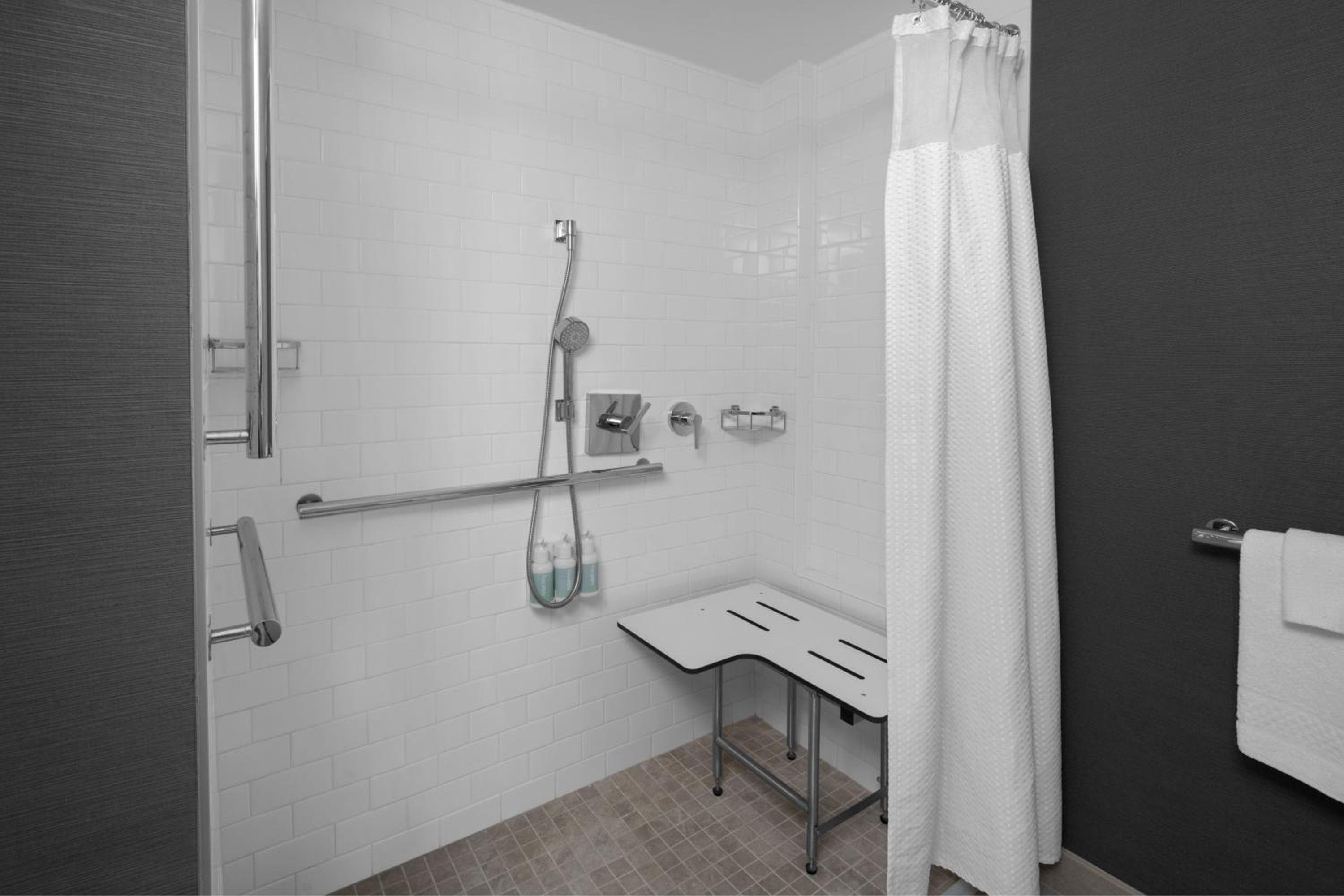 Courtyard by Marriott Cypress Anaheim / Orange County