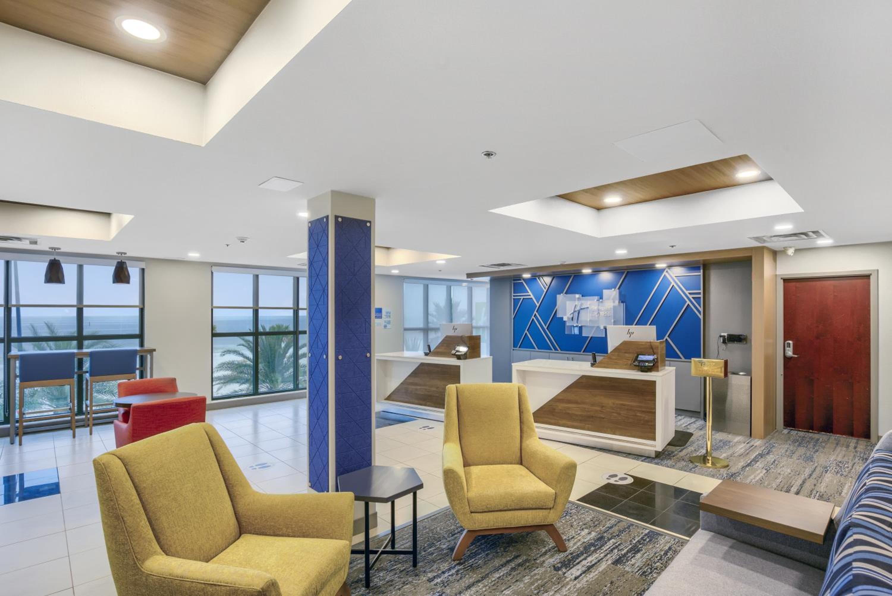 Holiday Inn Express - Gulfport Beach by IHG