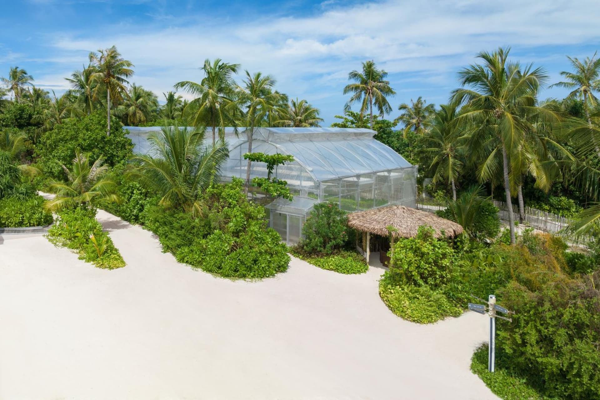 Le Meridien Maldives Resort & Spa