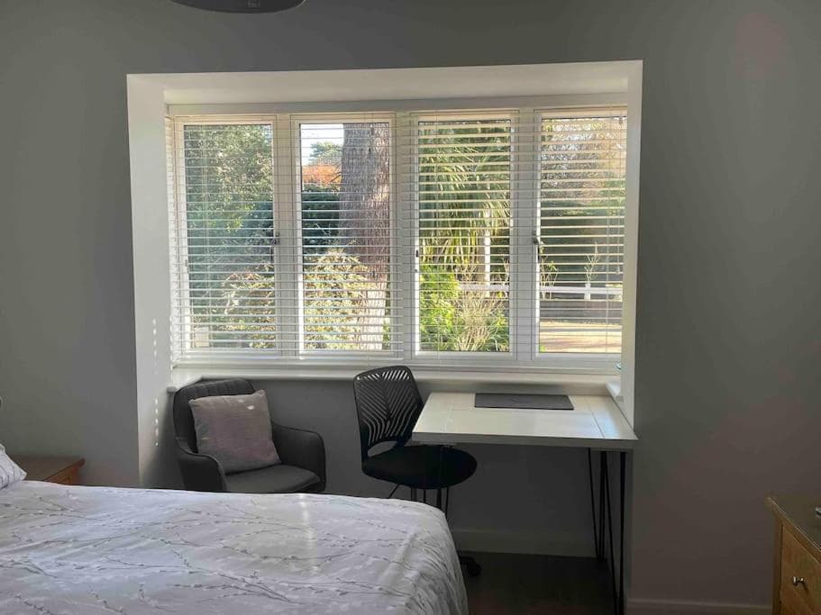Self contained studio with own entrance & parking