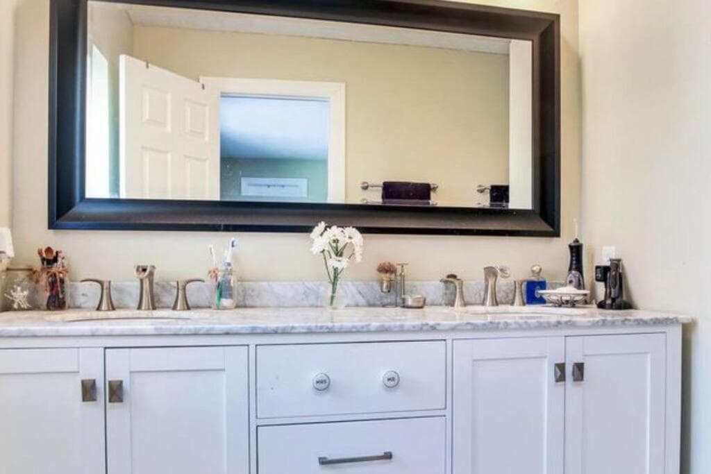 Relax and enjoy our Peaceful Lakefront Home