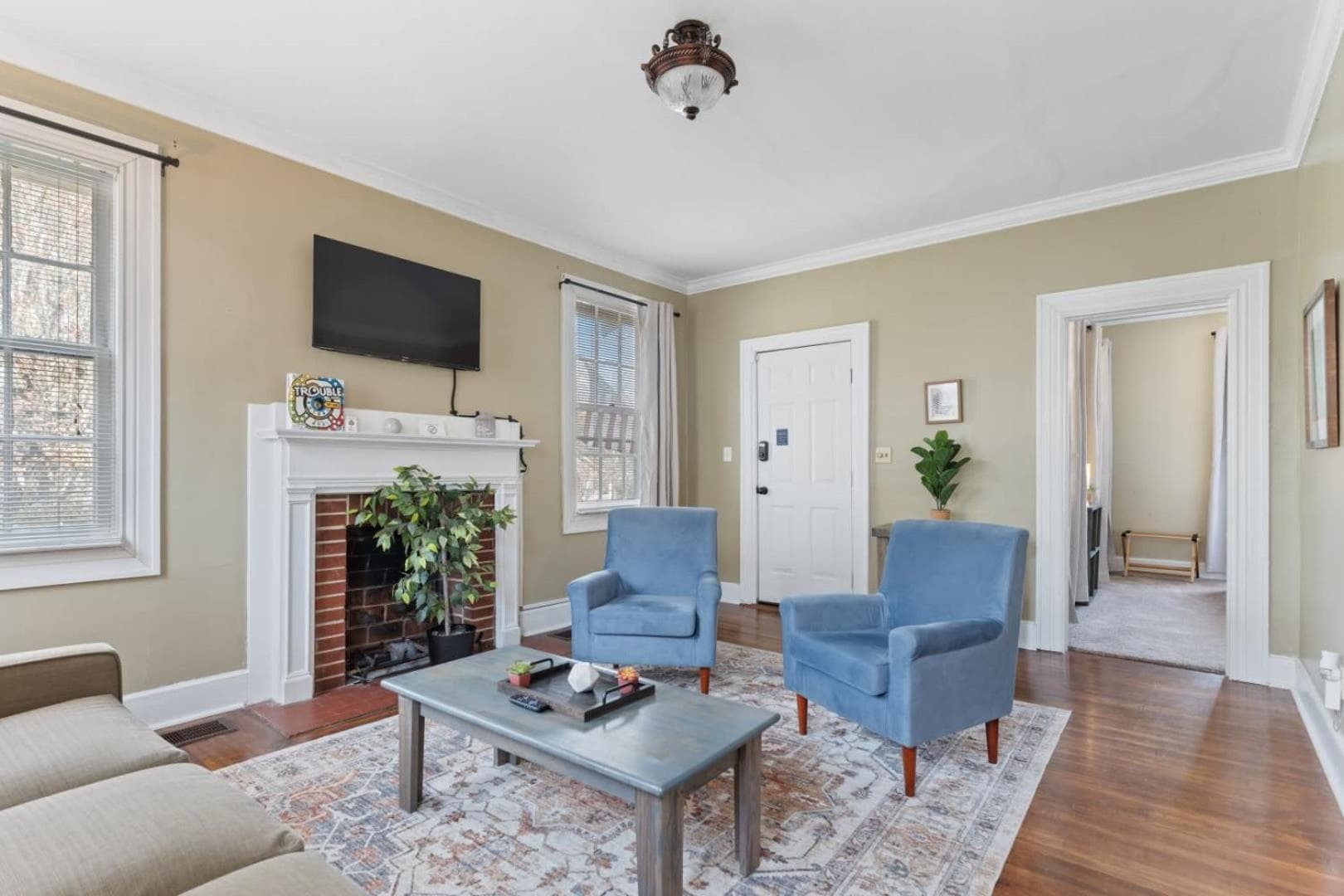 Mins to Zoo - Capitol Heights Hideaway