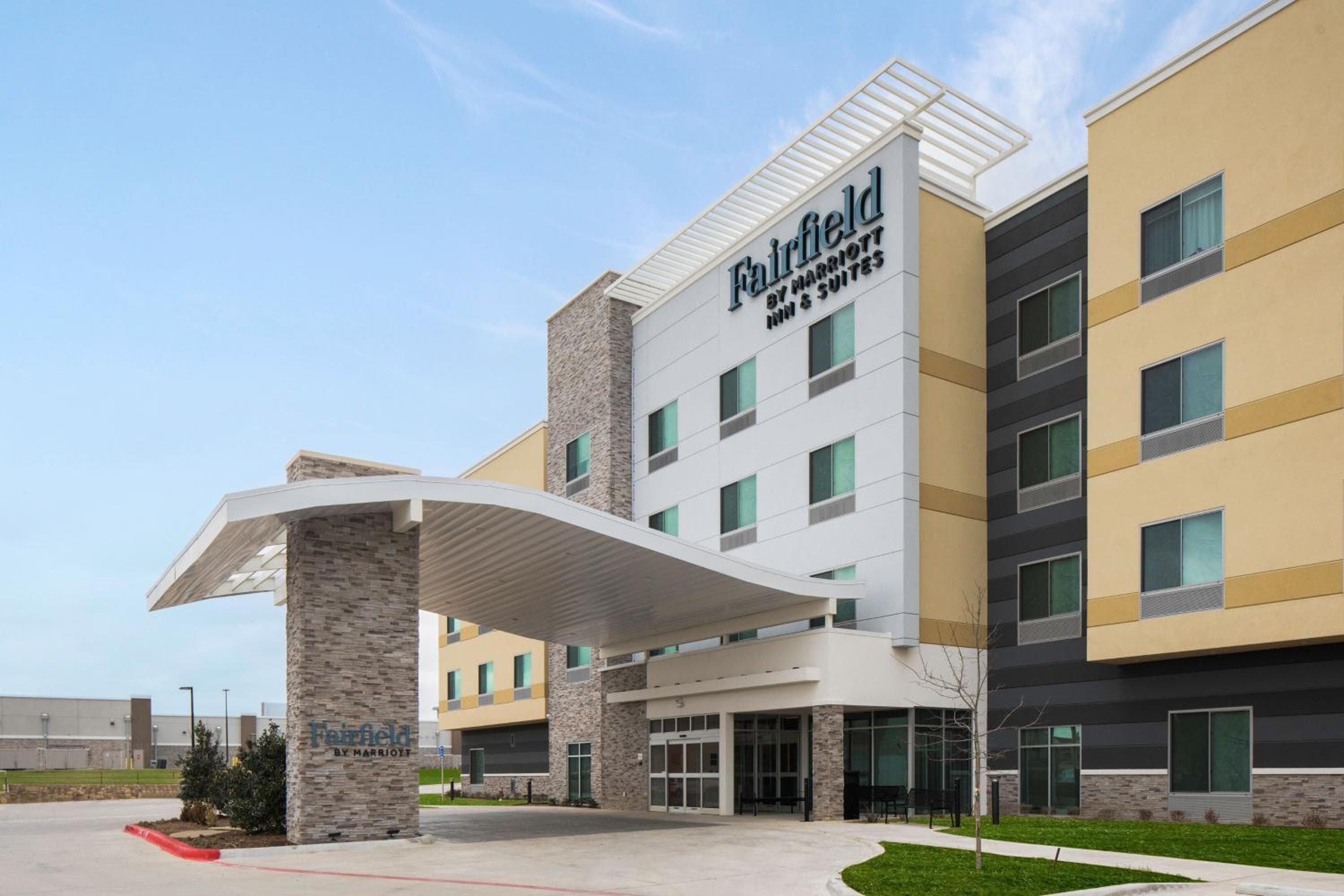 Fairfield by Marriott Inn & Suites Dallas McKinney