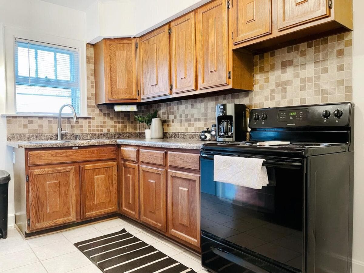 Centrally Located EVV Apartments