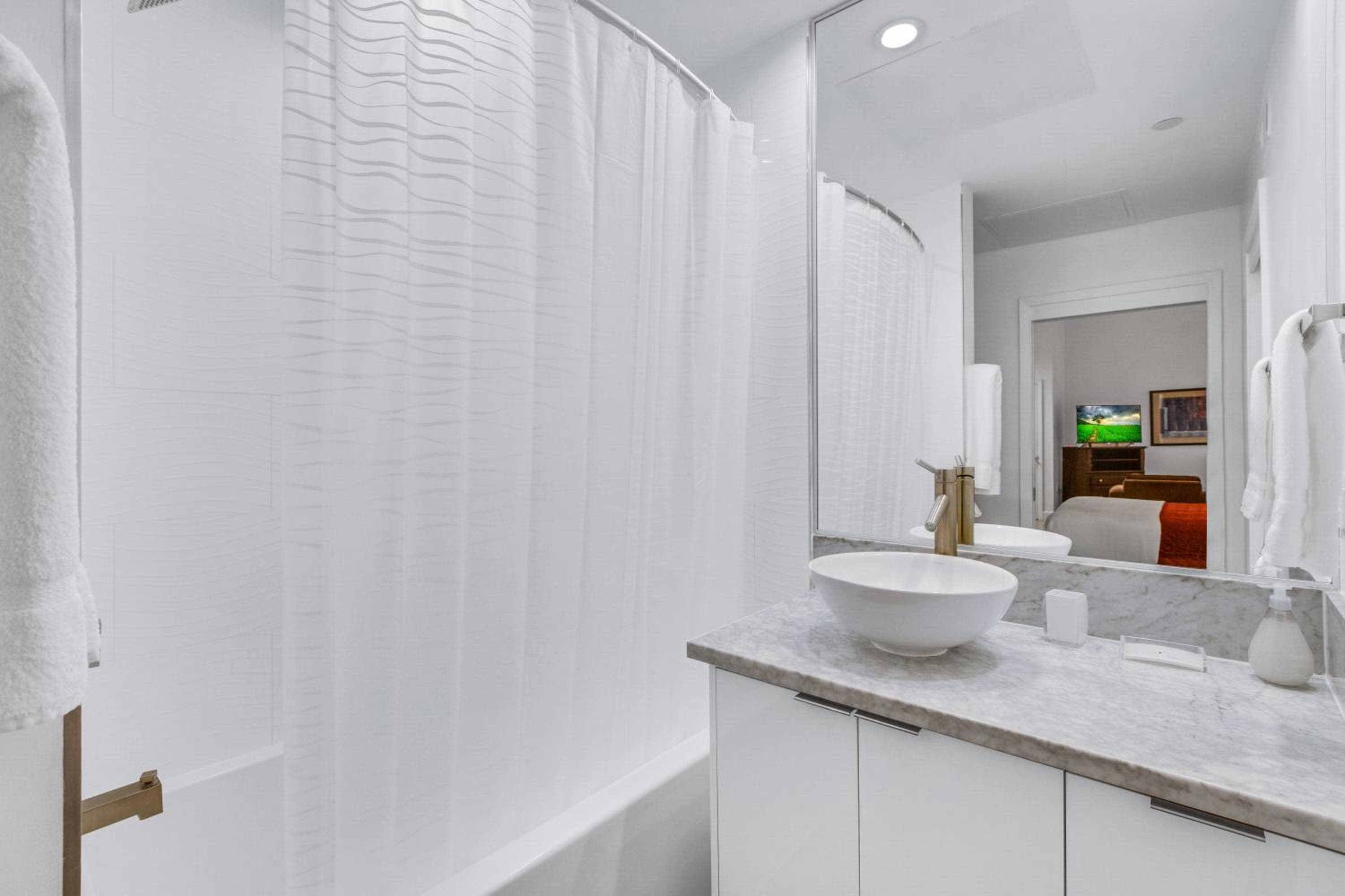 One Lux Stay HWH Downtown Los Angeles