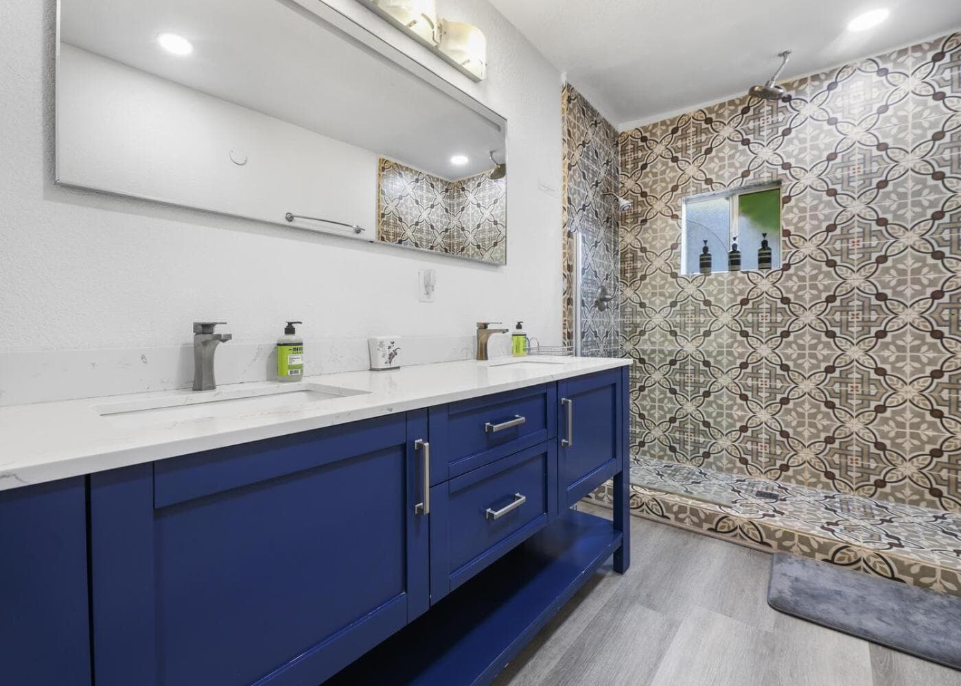 Sequoia Studio with Private Patio