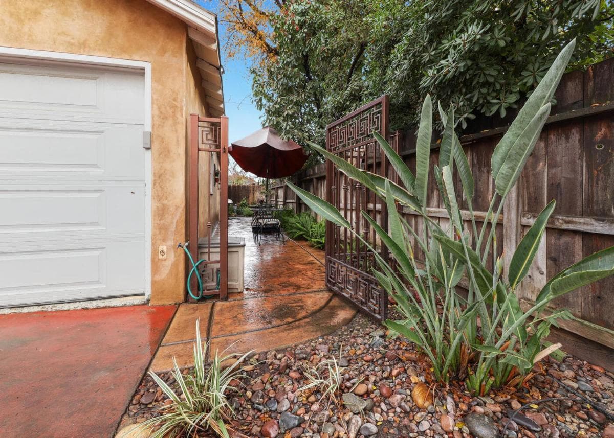 Sequoia Studio with Private Patio