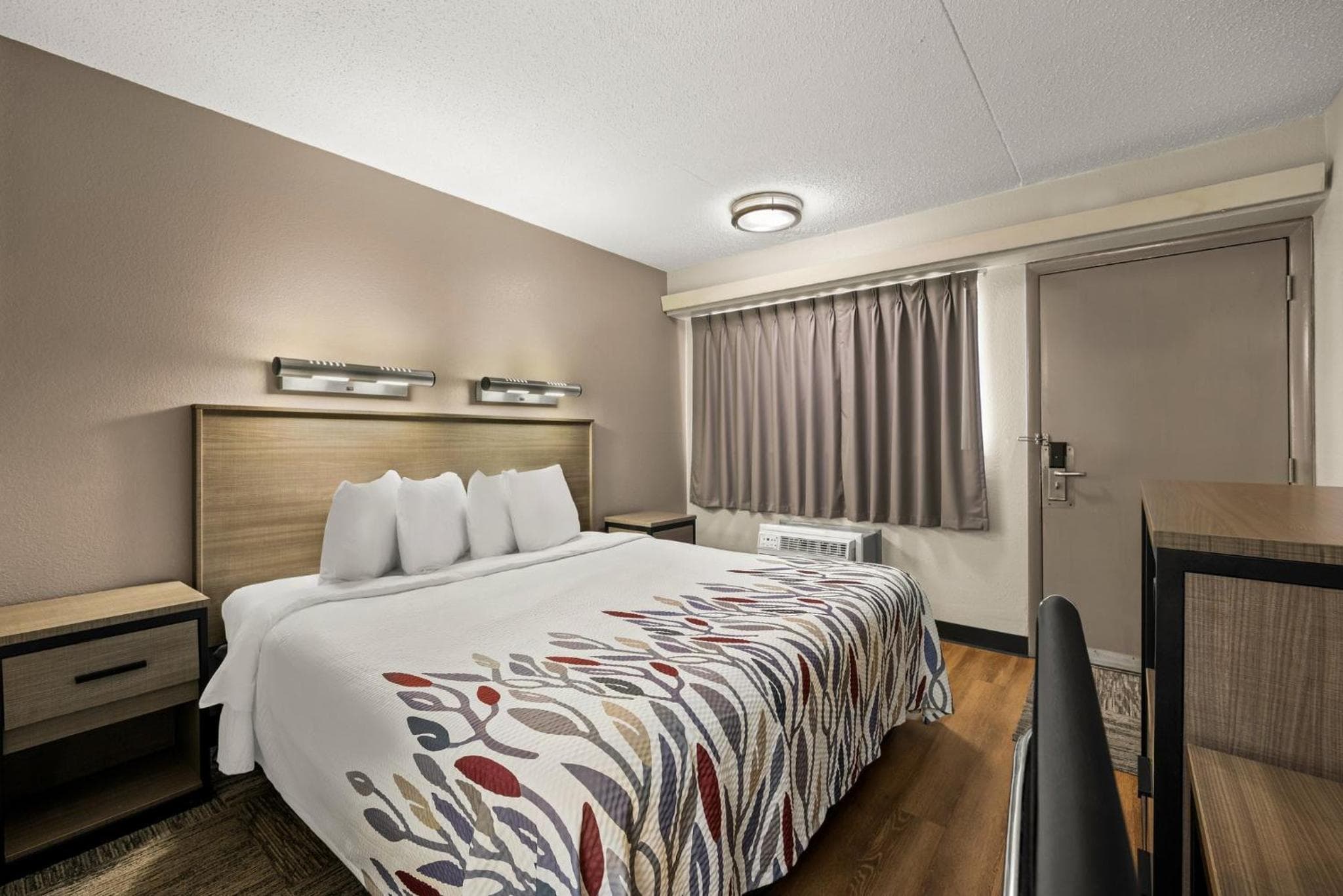 Red Roof Inn Detroit - Royal Oak/Madison Heights
