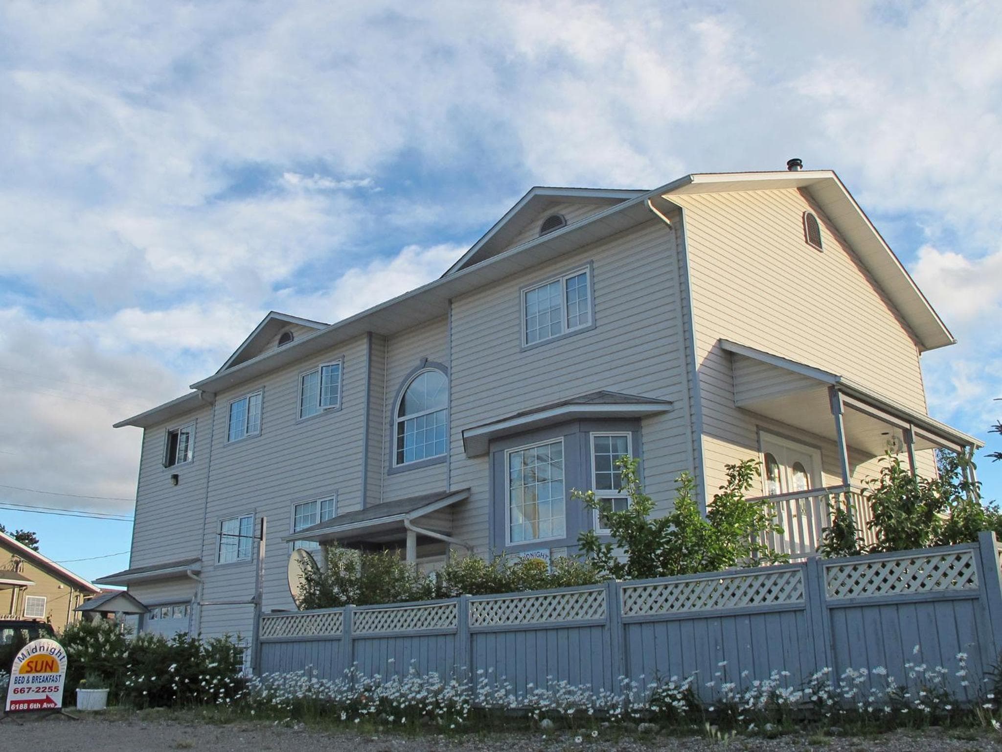 Midnight Sun Inn