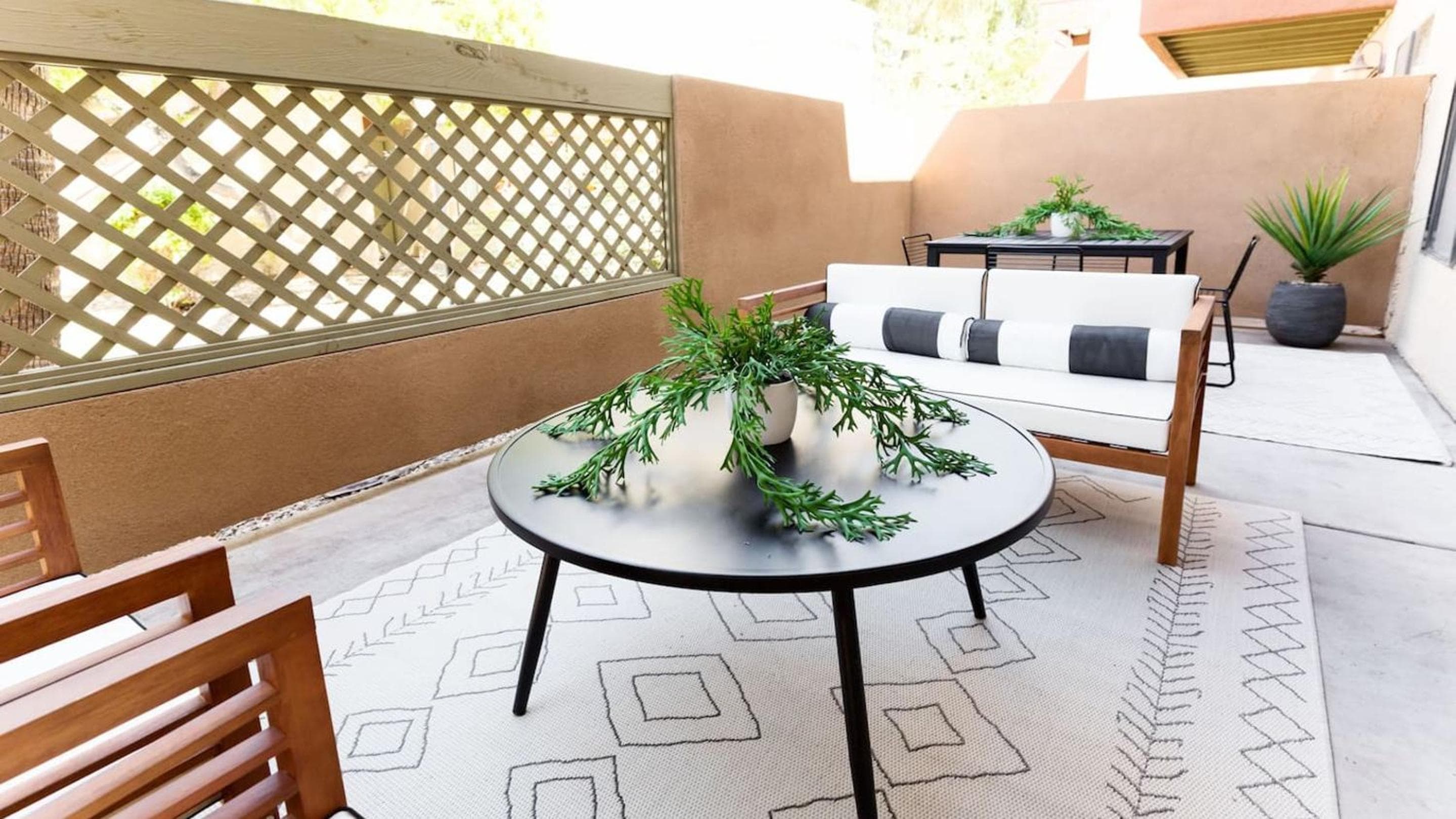 Modern Gem in Prime Old Town Scottsdale Location