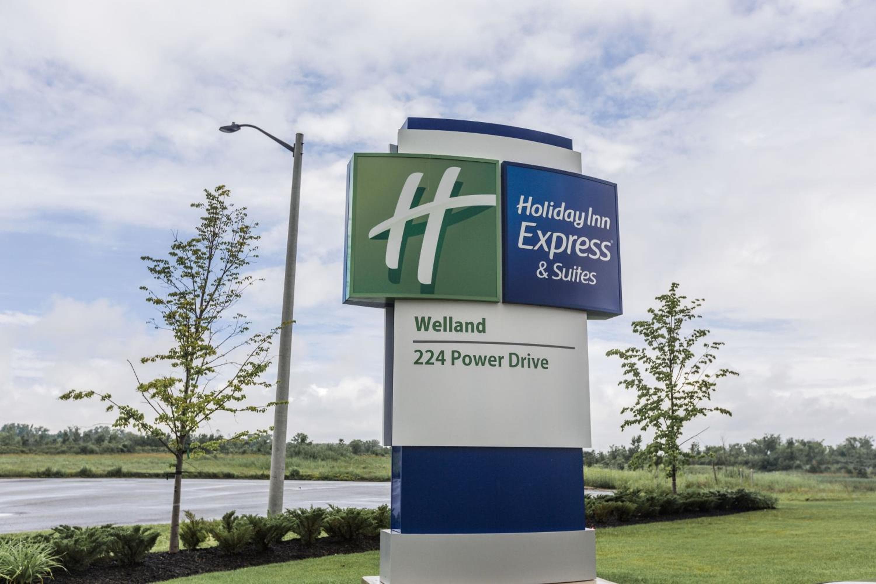 Holiday Inn Express & Suites Welland