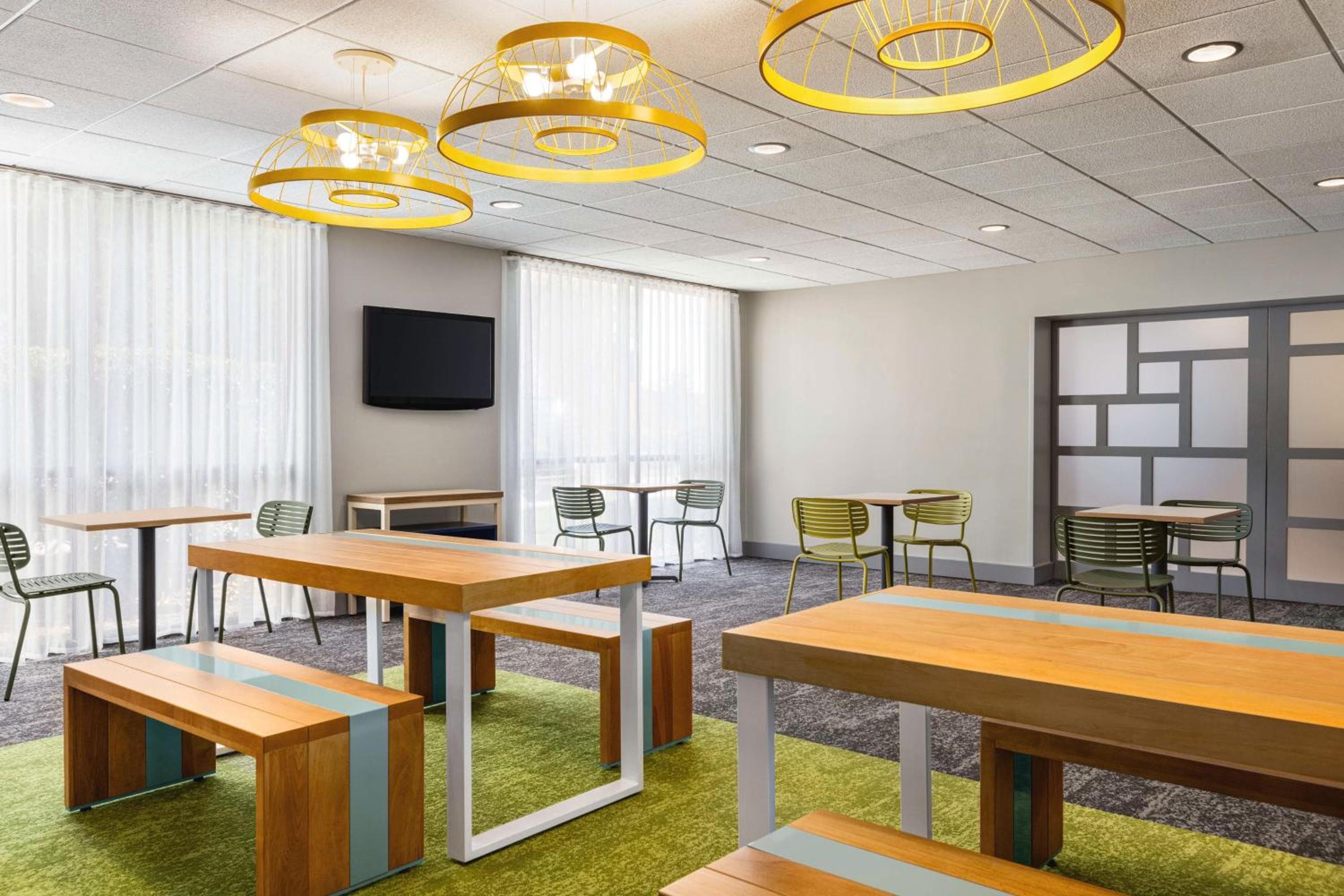 Spark By Hilton Germantown Washington Dc North