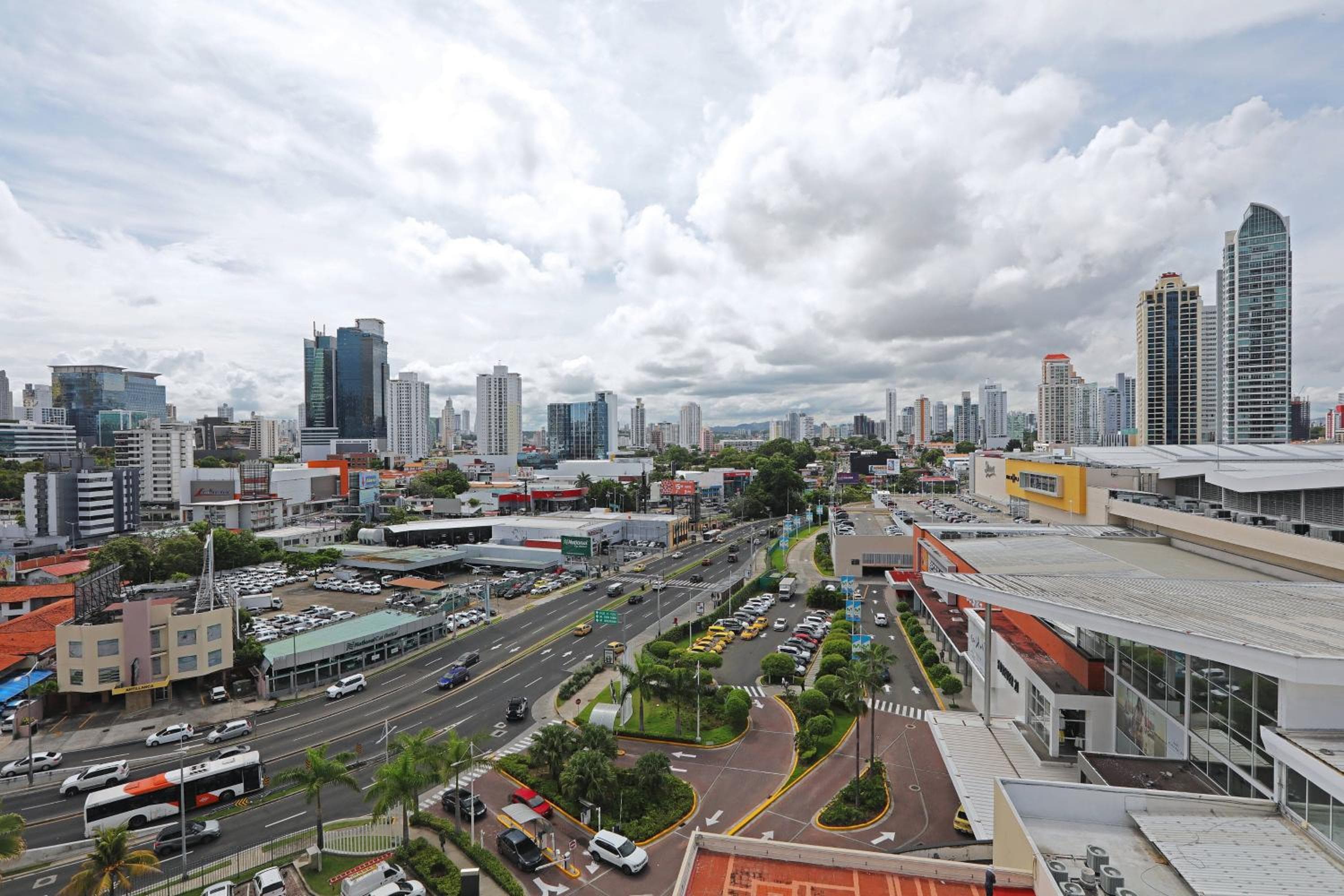 Courtyard by Marriott Panama Multiplaza Mall