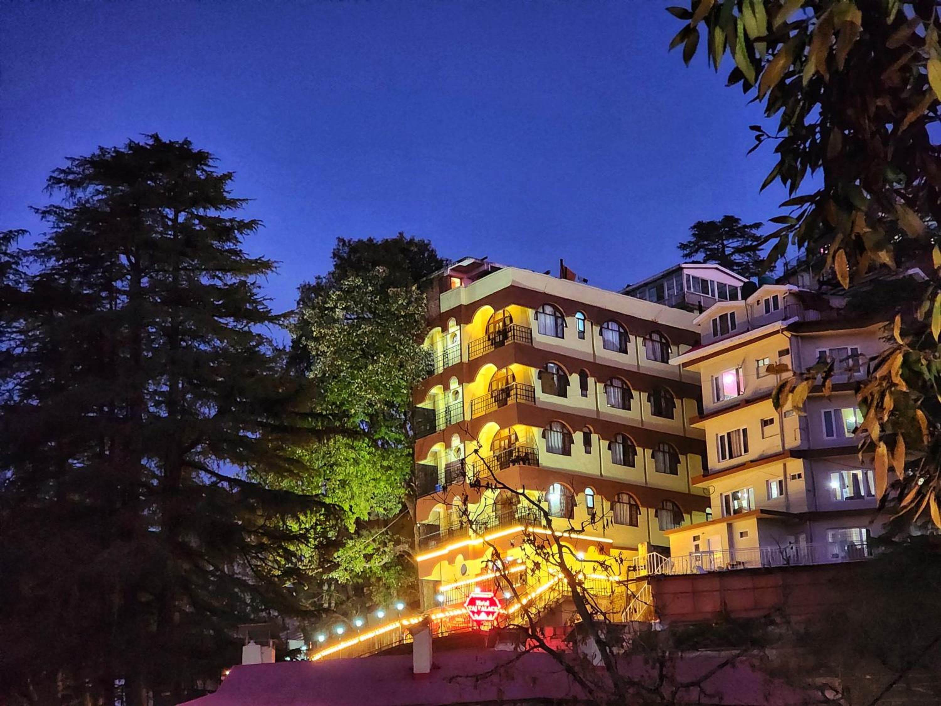 Hotel Taj Palace near Mall Road