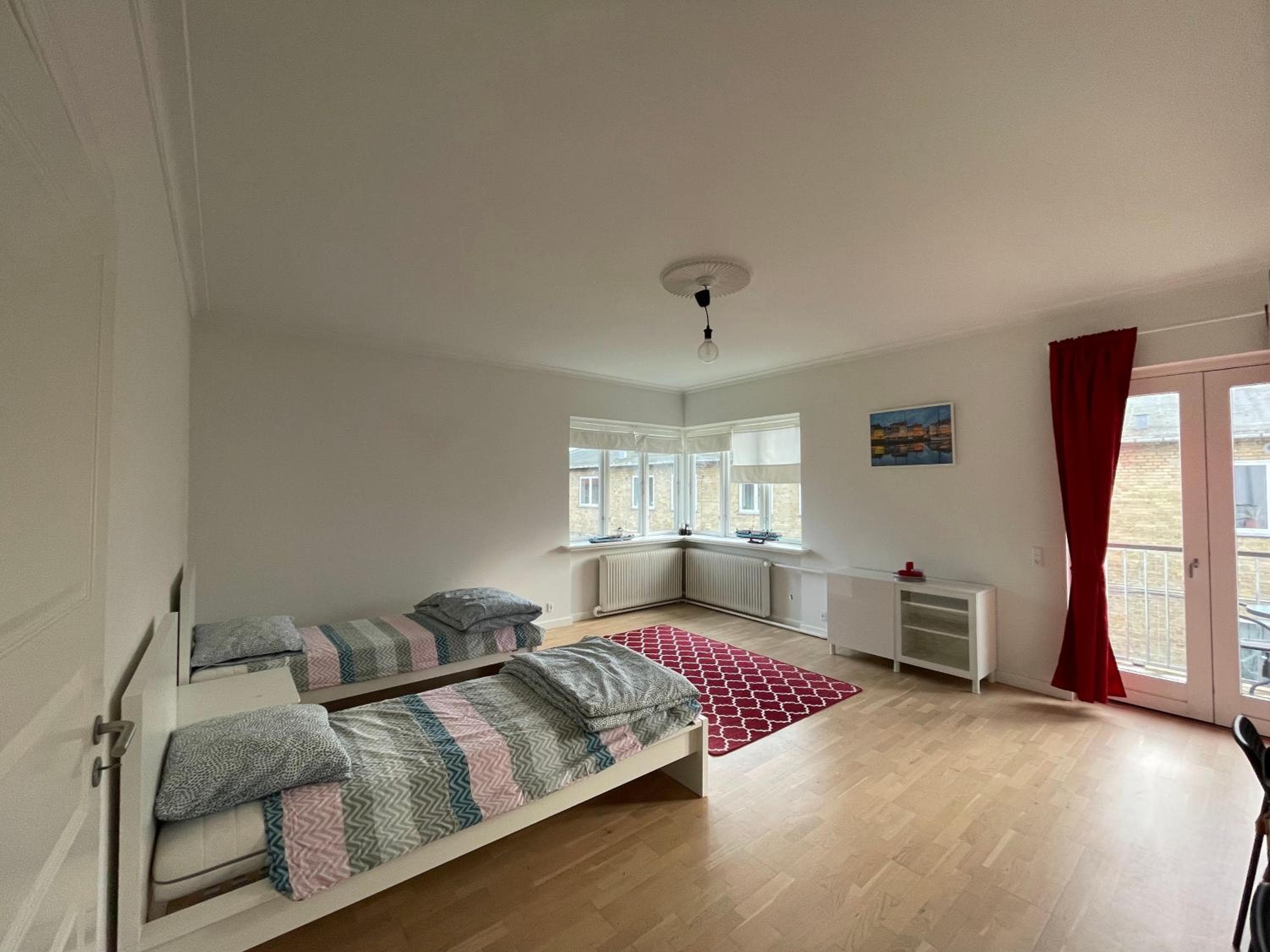 Spacious room in shared accommodation