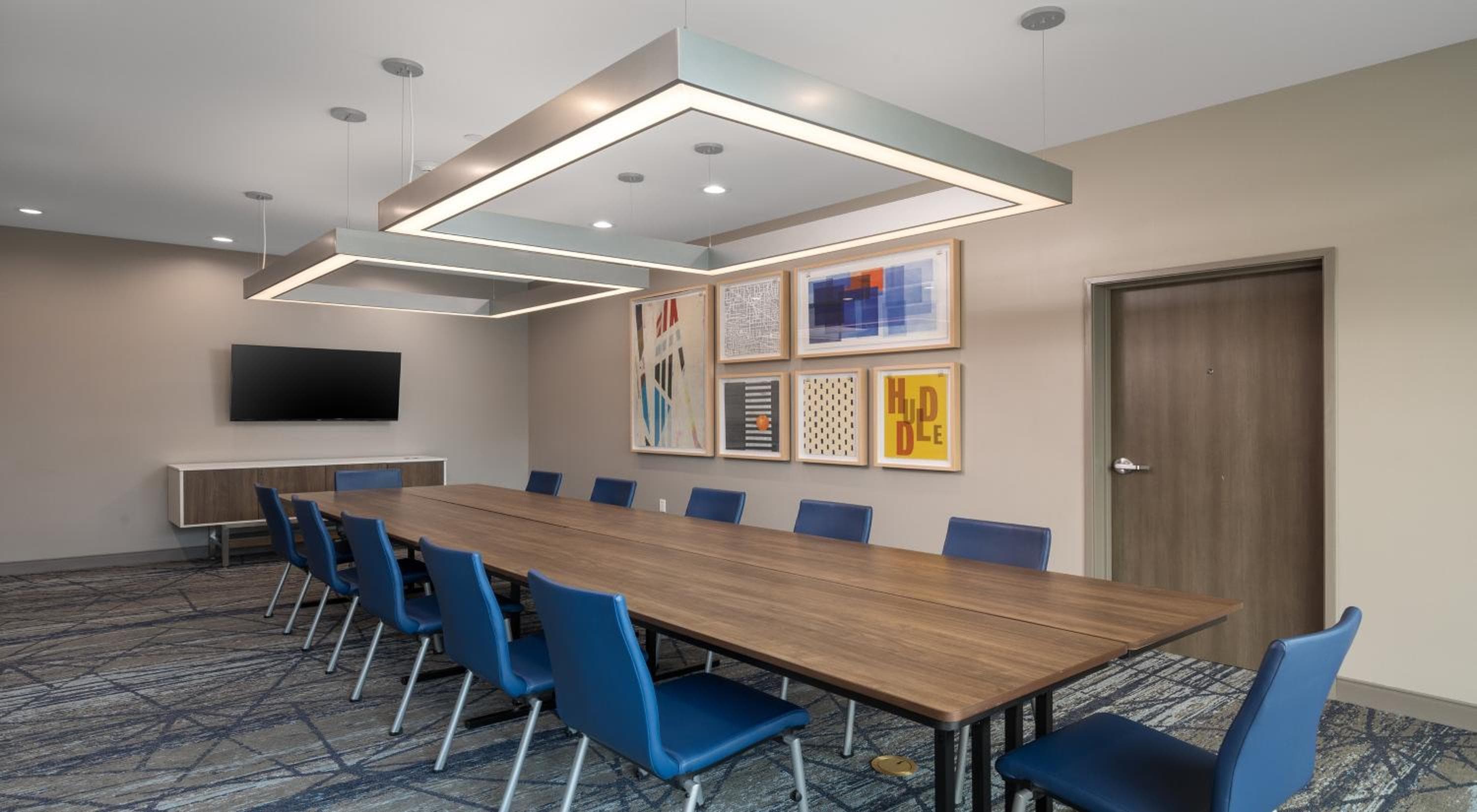 Holiday Inn Express & Suites Hawaiian Gardens by IHG
