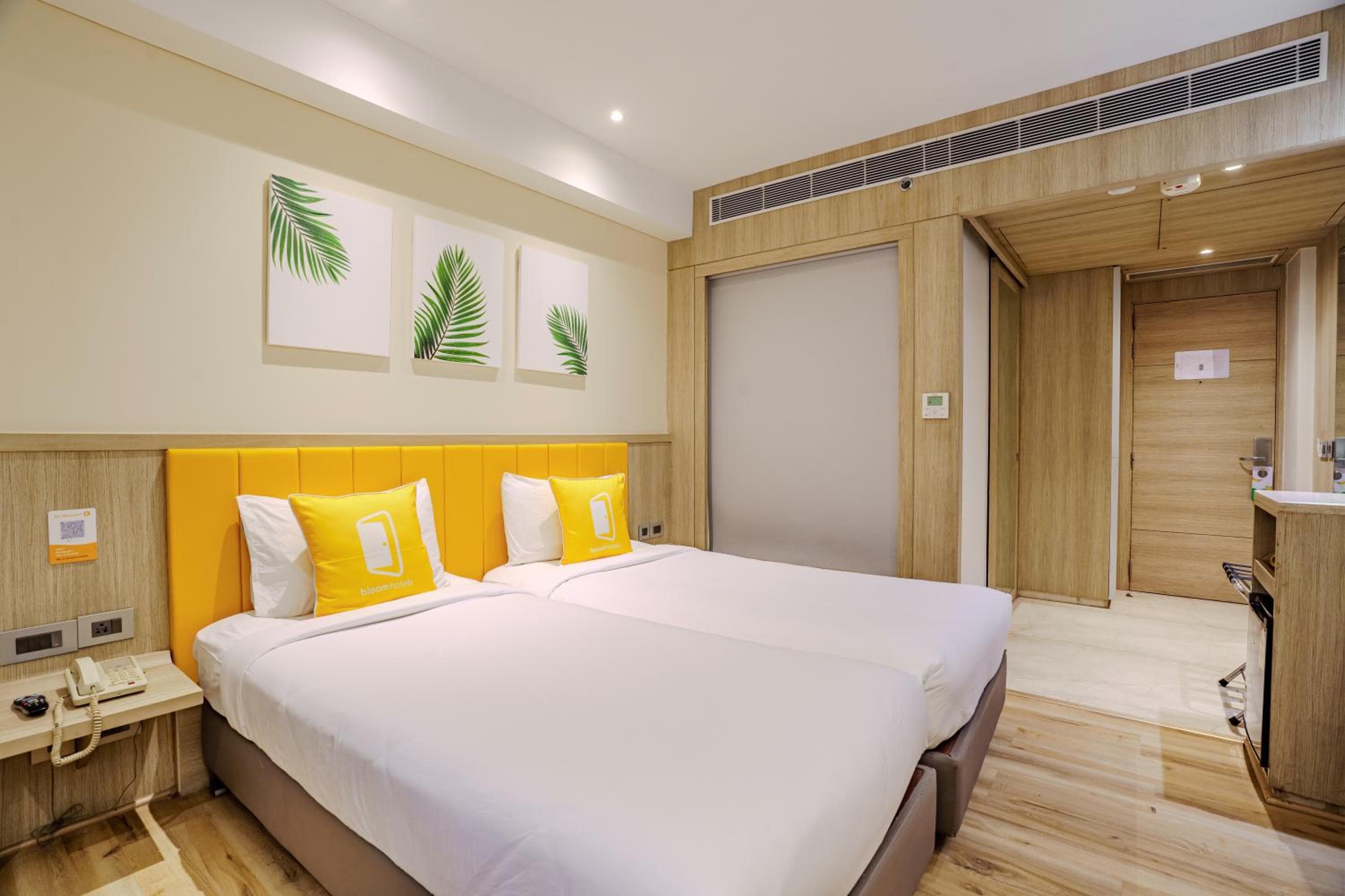Bloom Hotel - Karol Bagh
