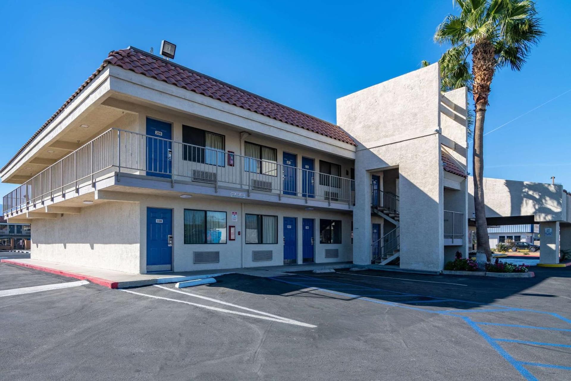 Rodeway Inn & Suites Rancho Mirage - Palm Desert Area