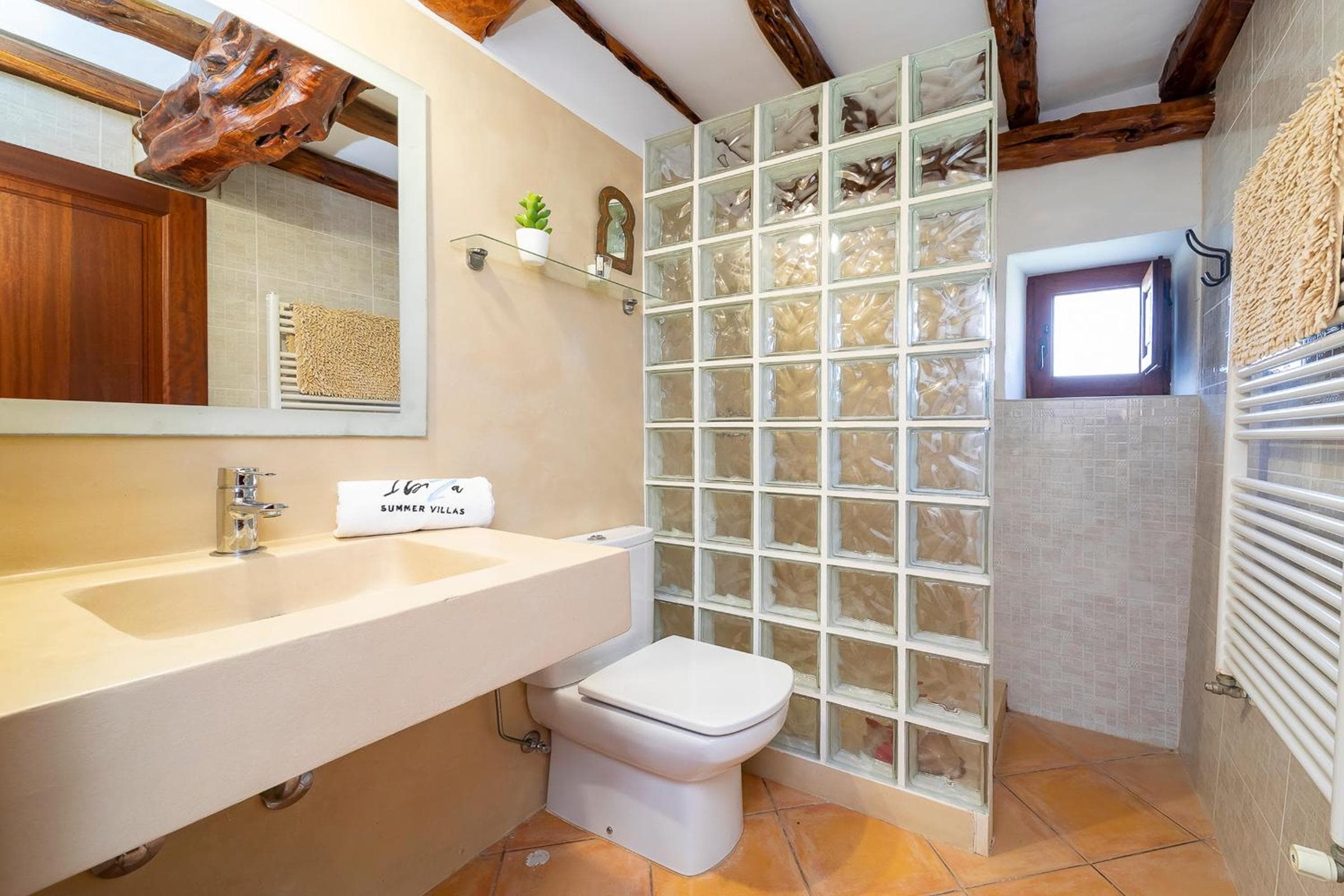 Villa near San Antonio Sleeps 10