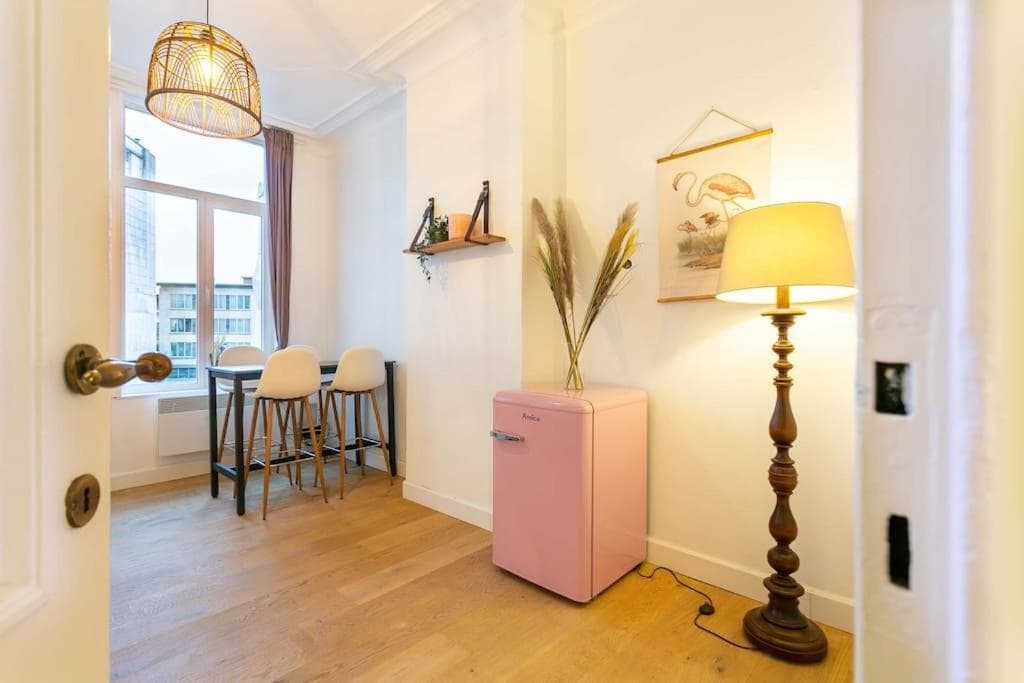 Pink Fairytale-like apartment