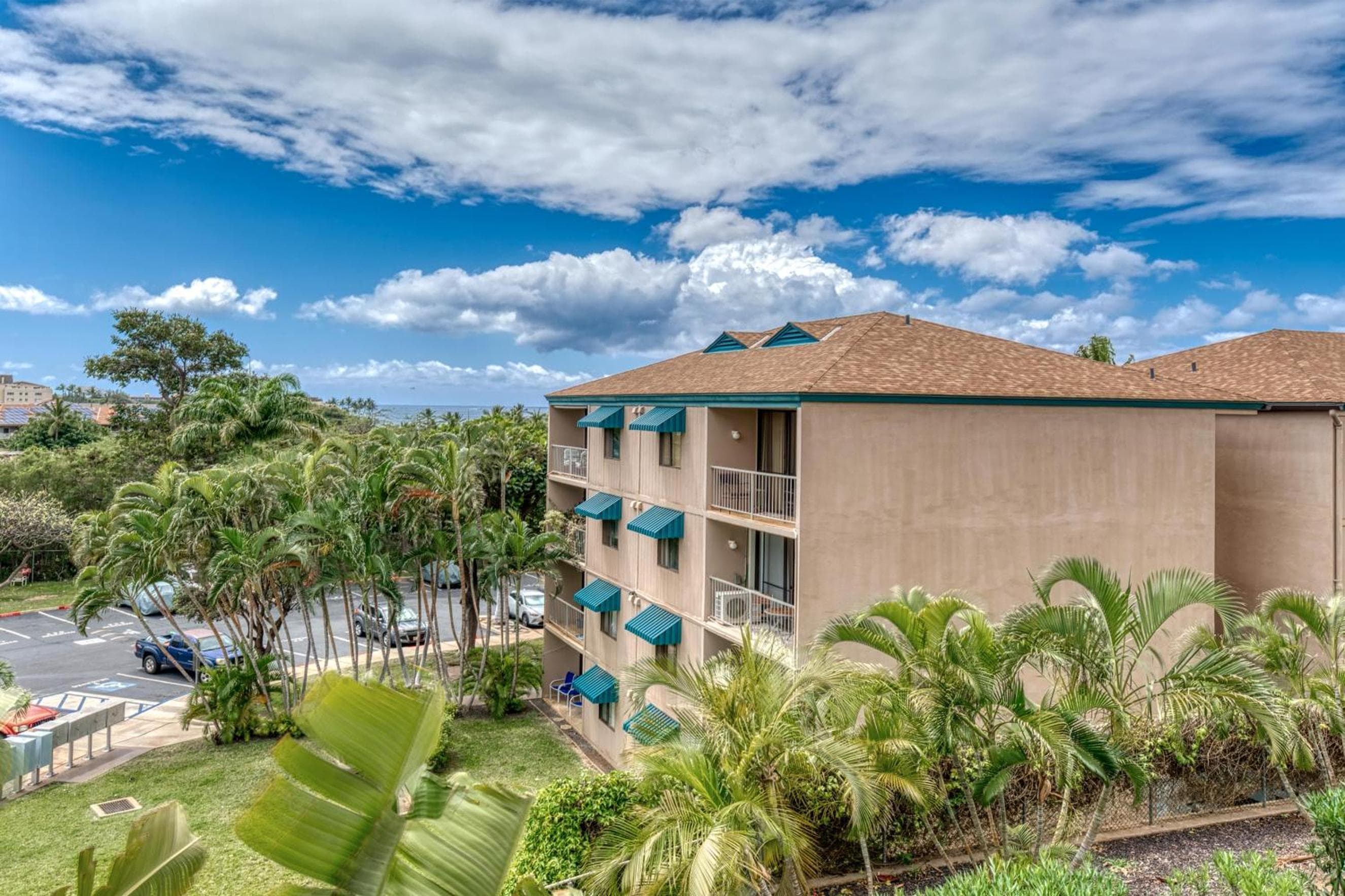 Maui Vista 2-301 - Modern and Bright Renovation
