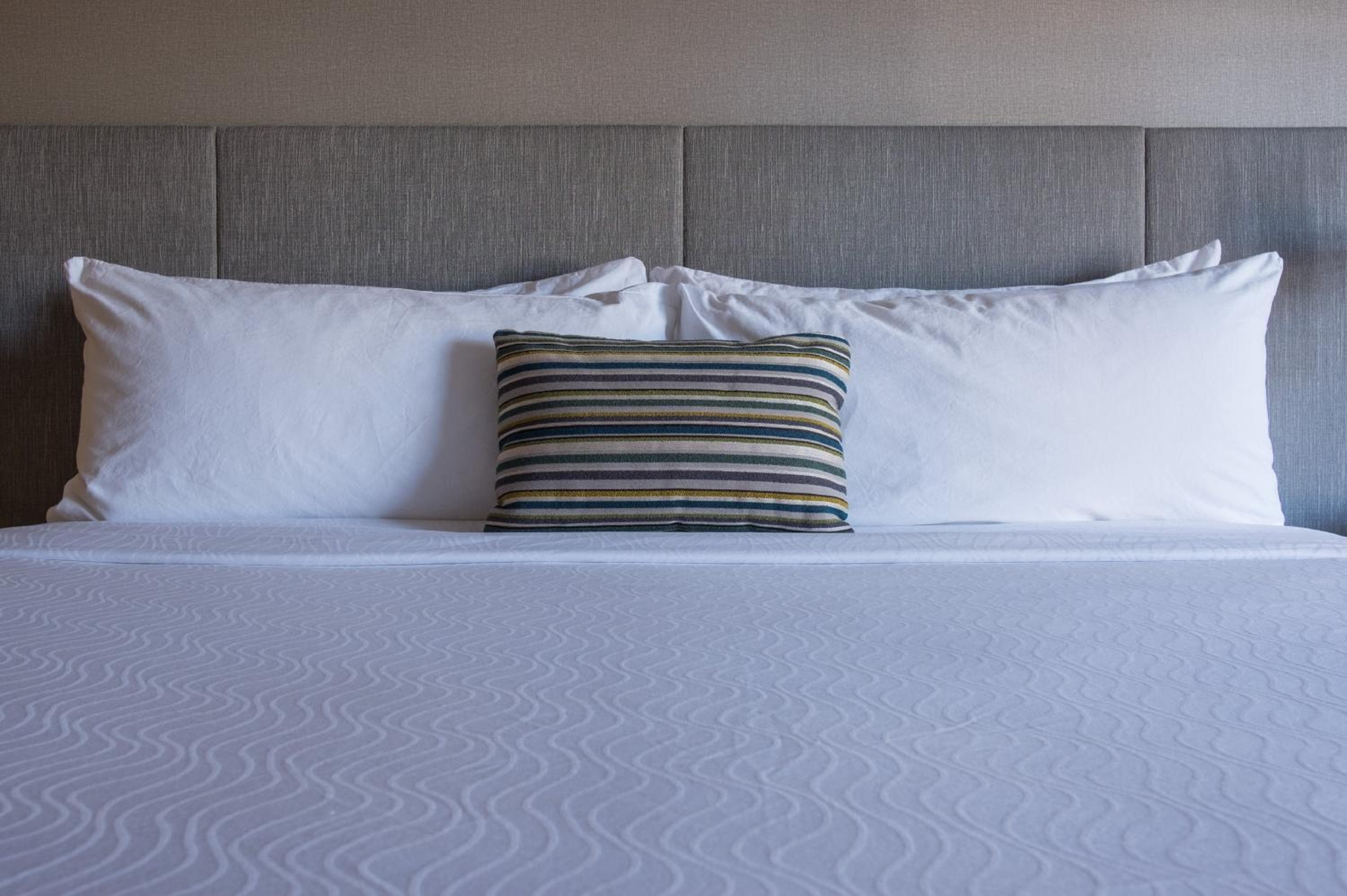 Hotel Indigo Napa Valley by IHG