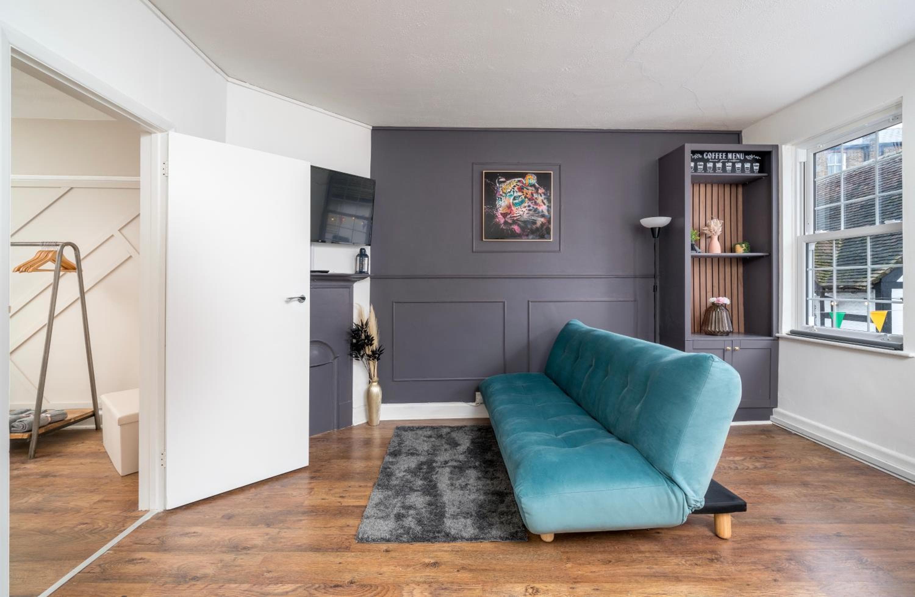 Stylish apartment in the heart of Kingston town centre