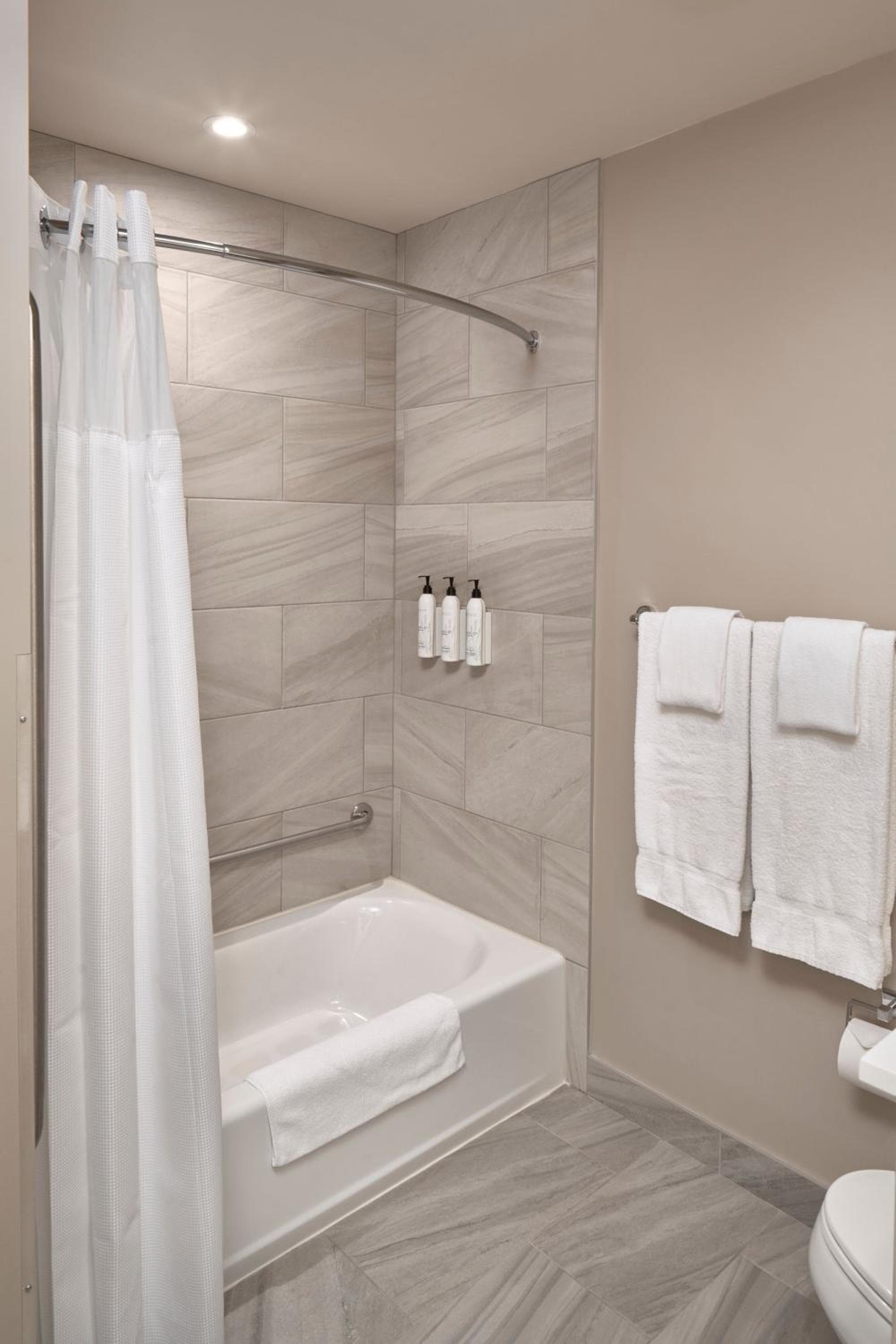 Fairfield Inn & Suites by Marriott Airdrie