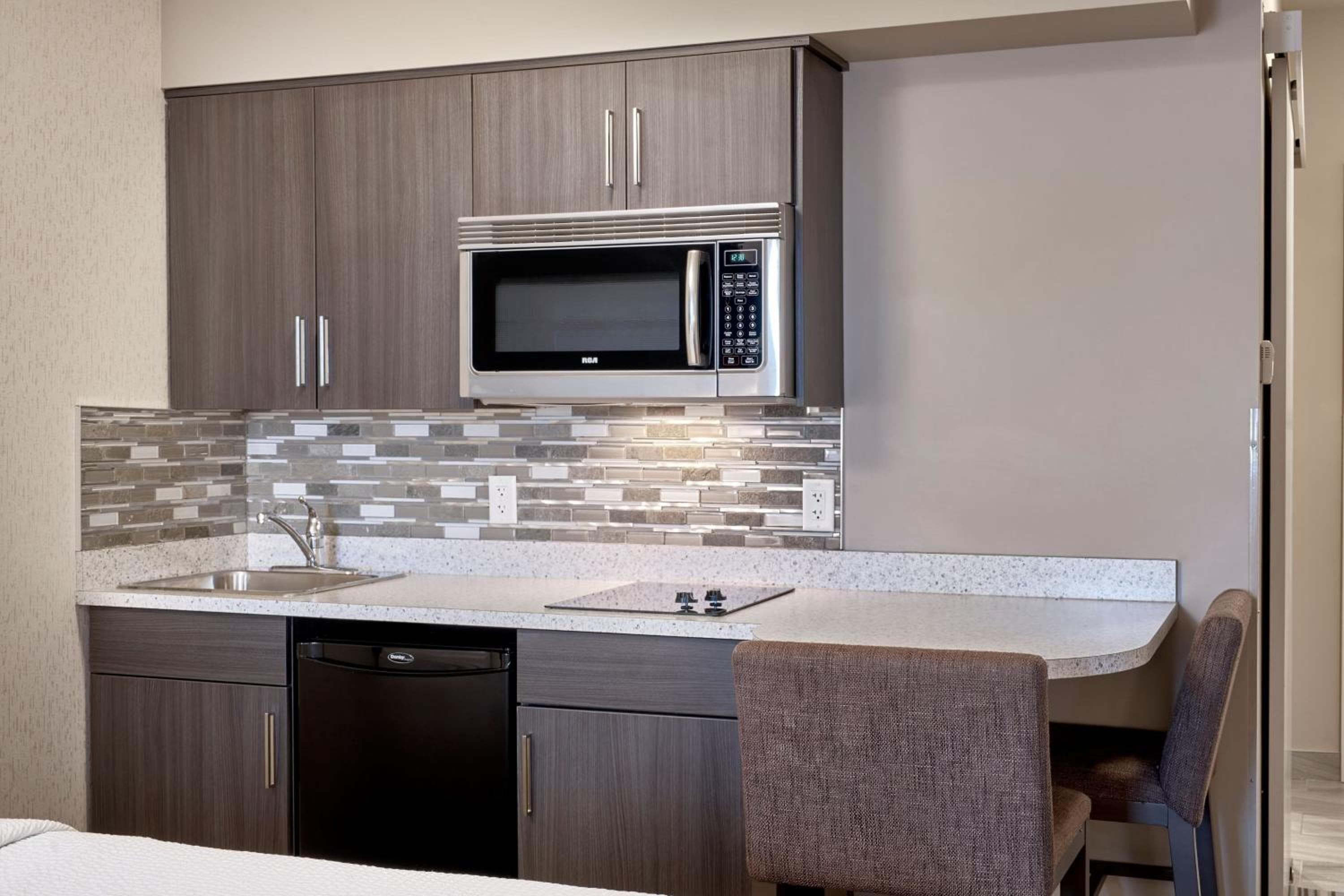 Fairfield Inn & Suites by Marriott Airdrie