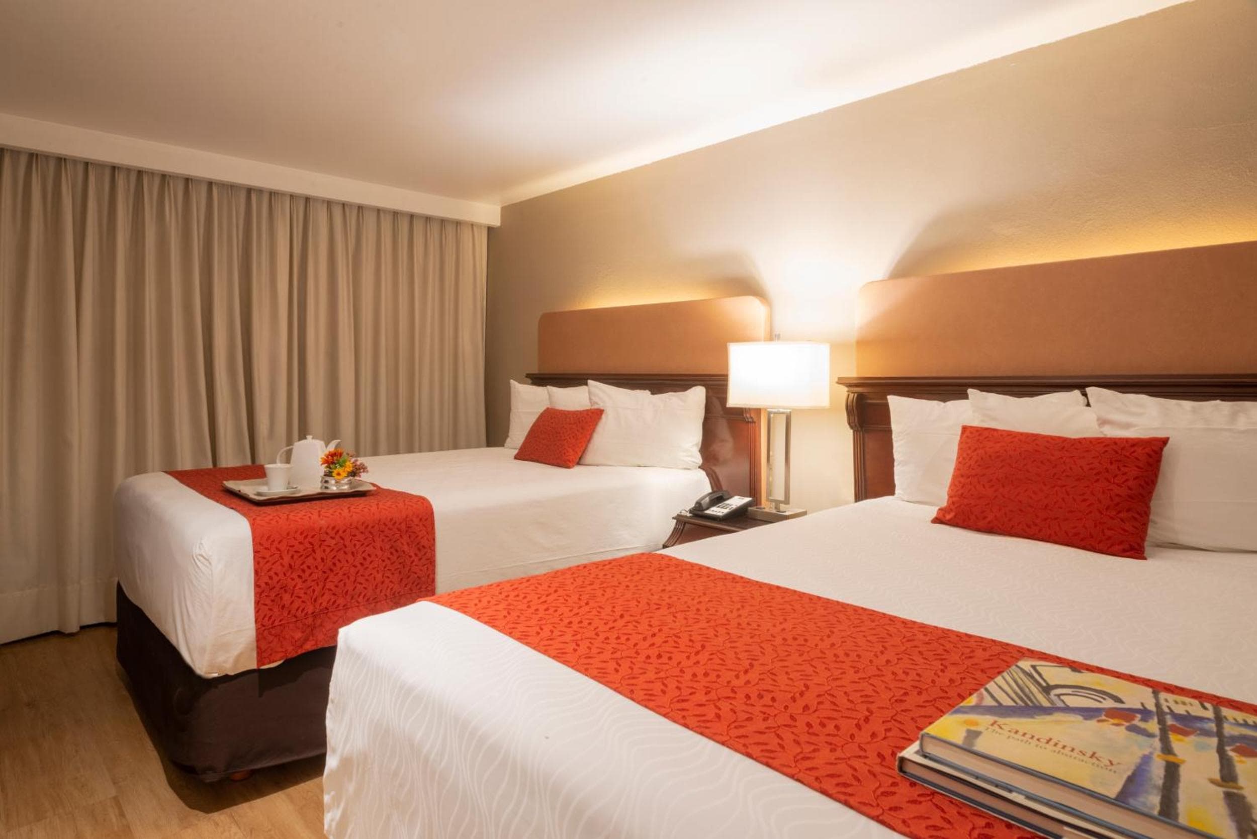 Stanza Hotel