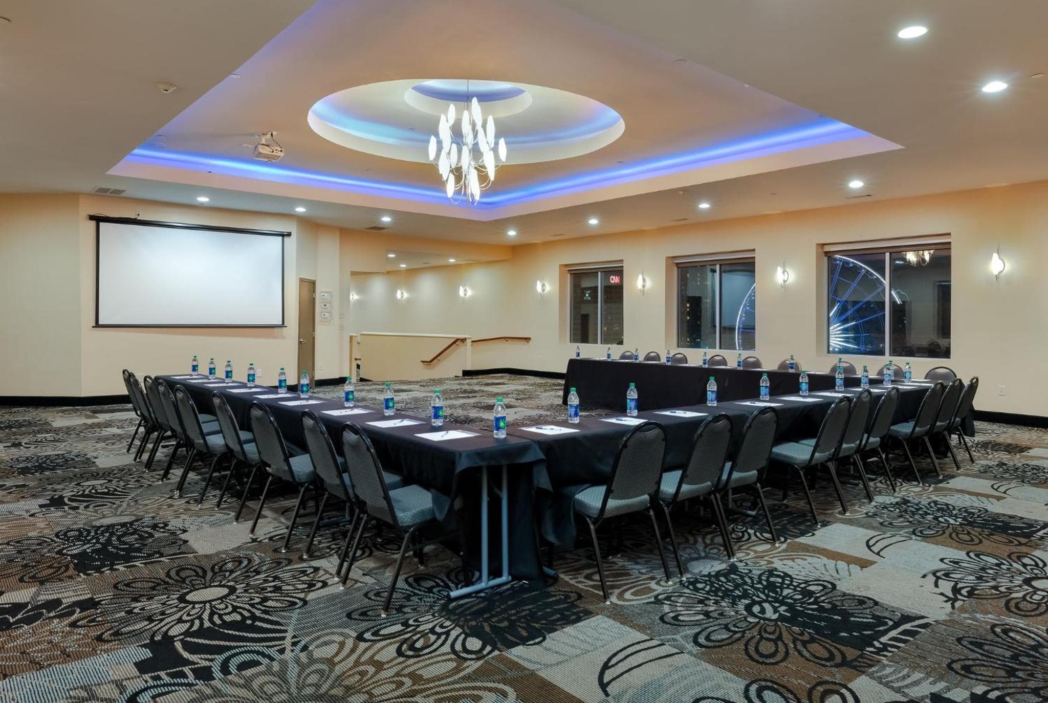 Holiday Inn Express & Suites - Atlanta Downtown by IHG