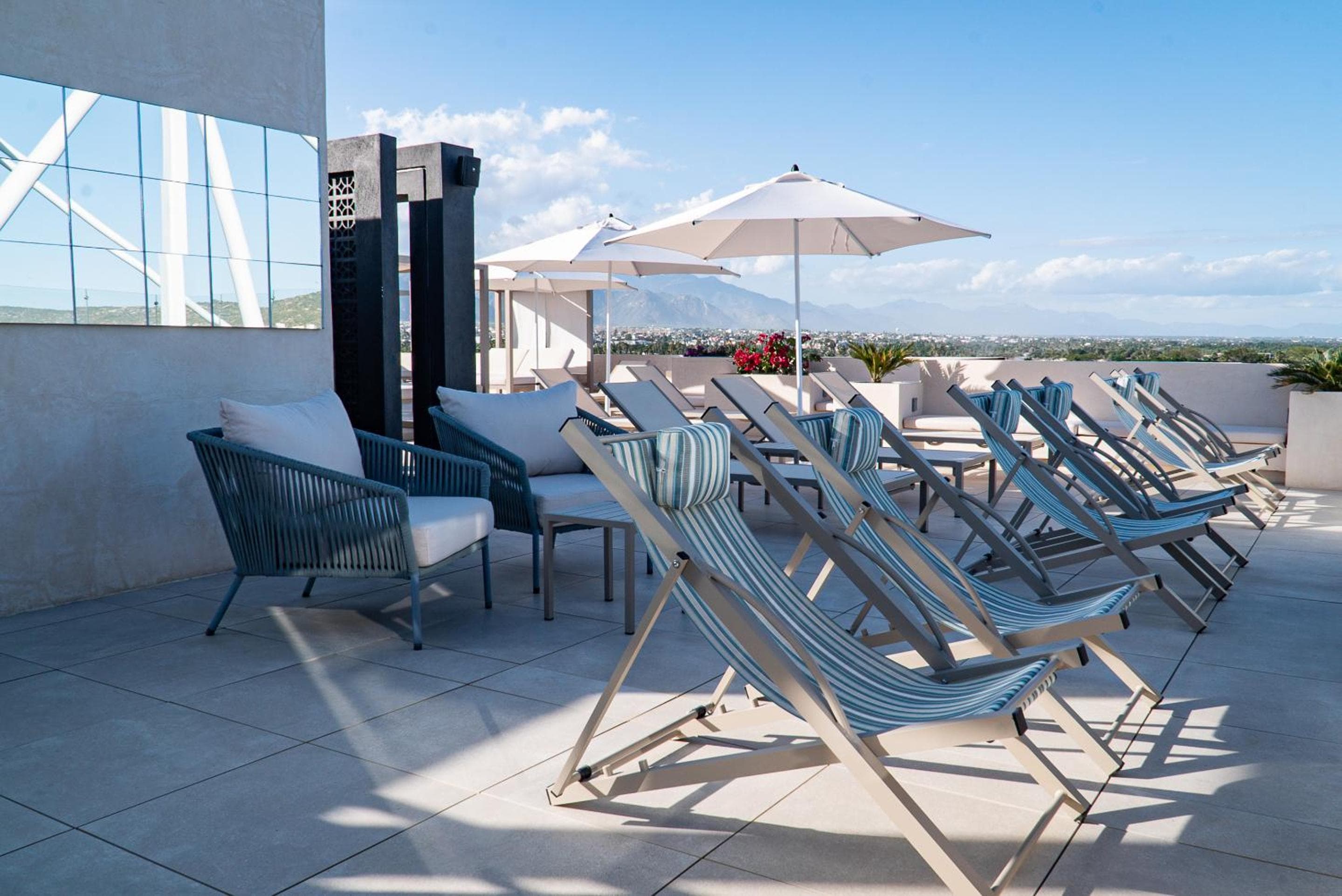 Flamboyan Hotel & Residences