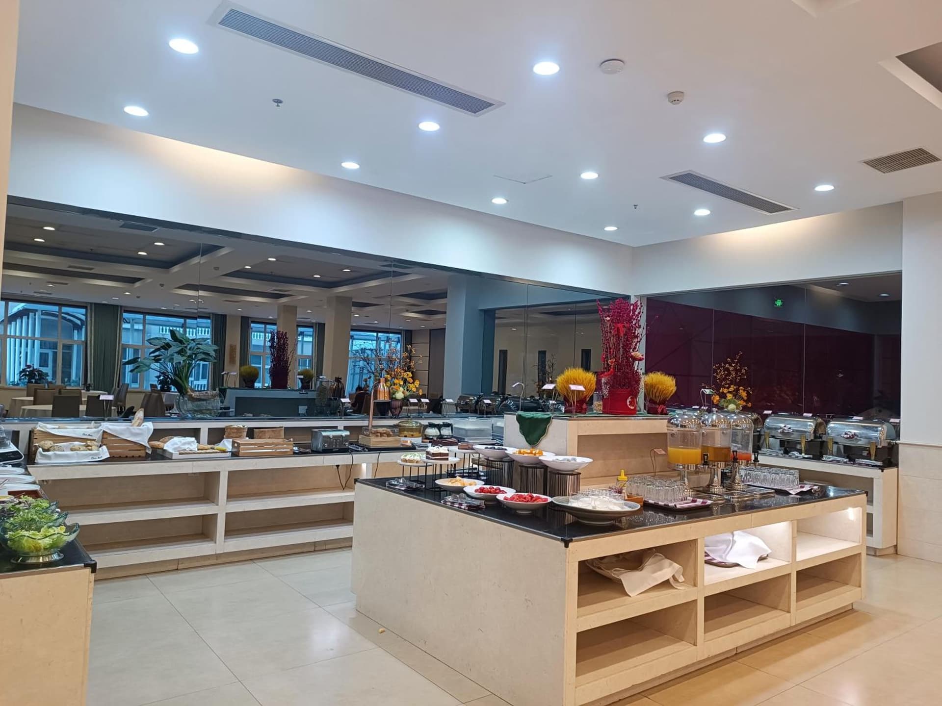 Changchun Clear Moon Apartment by South Lake Hotel