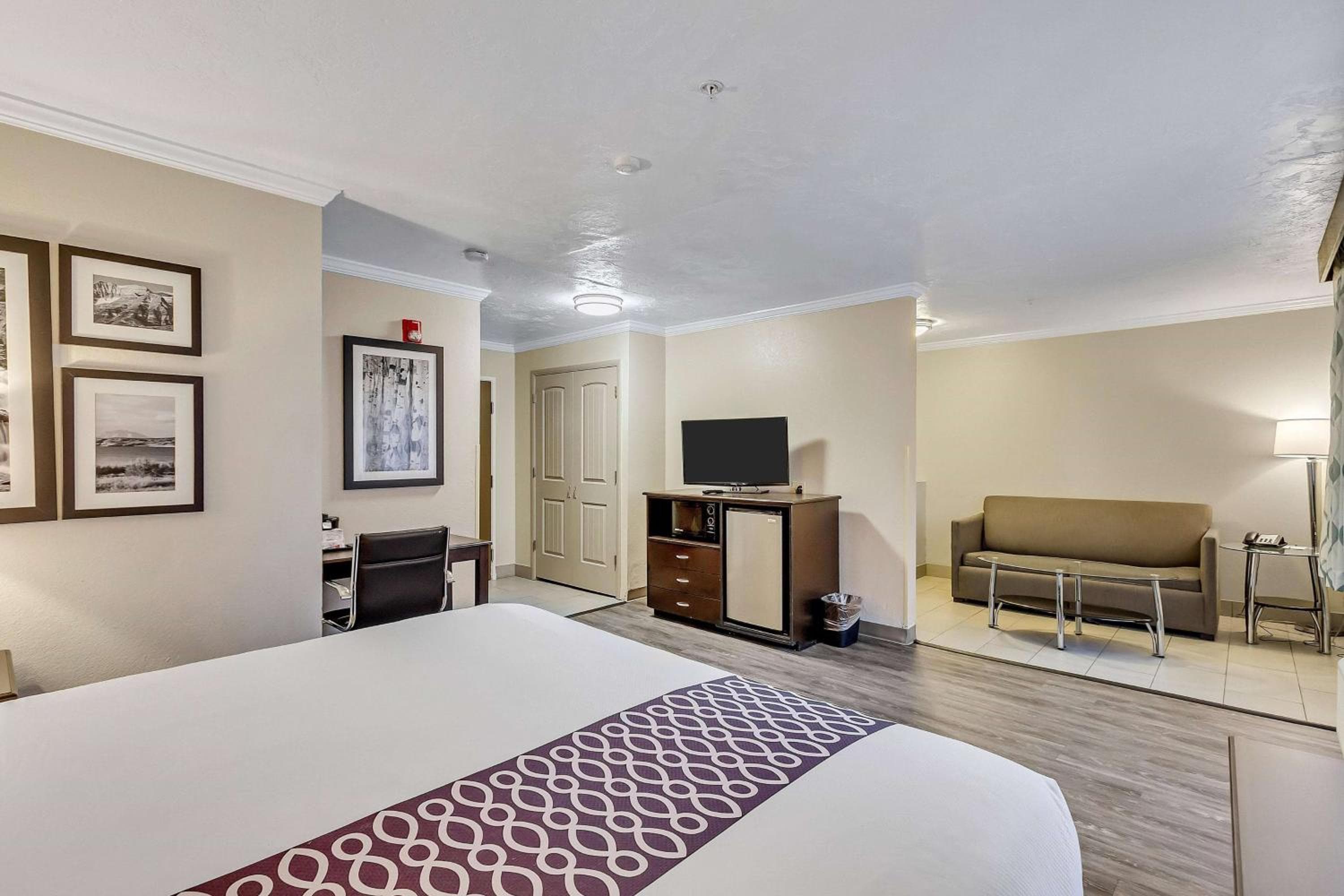 La Quinta by Wyndham North Orem