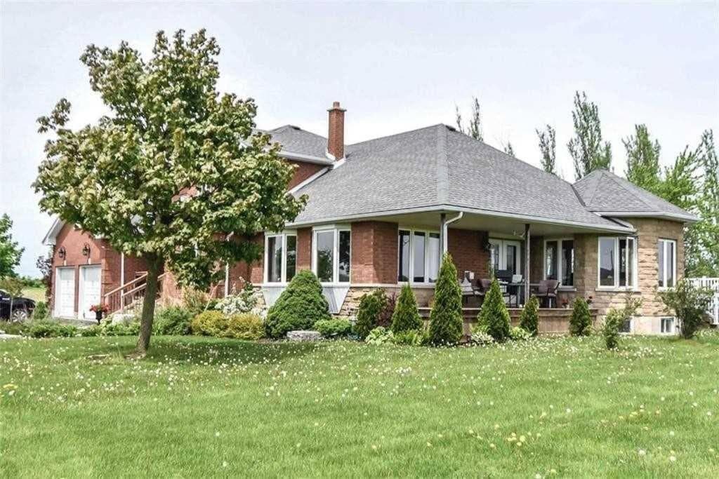 4 Bedrms, Indoor HotTub, Wineries & Niagara Falls