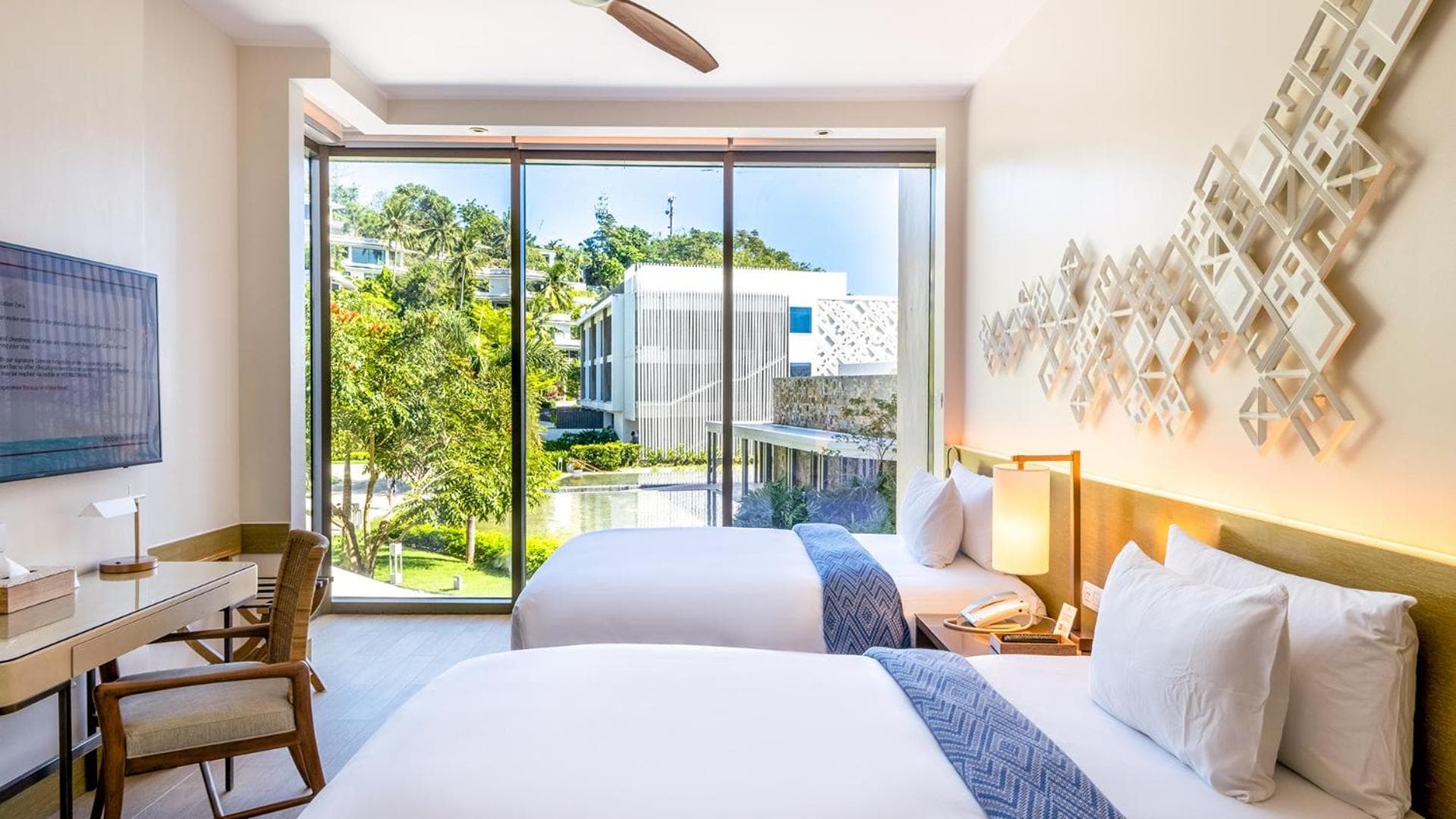 Crimson Resort and Spa Boracay
