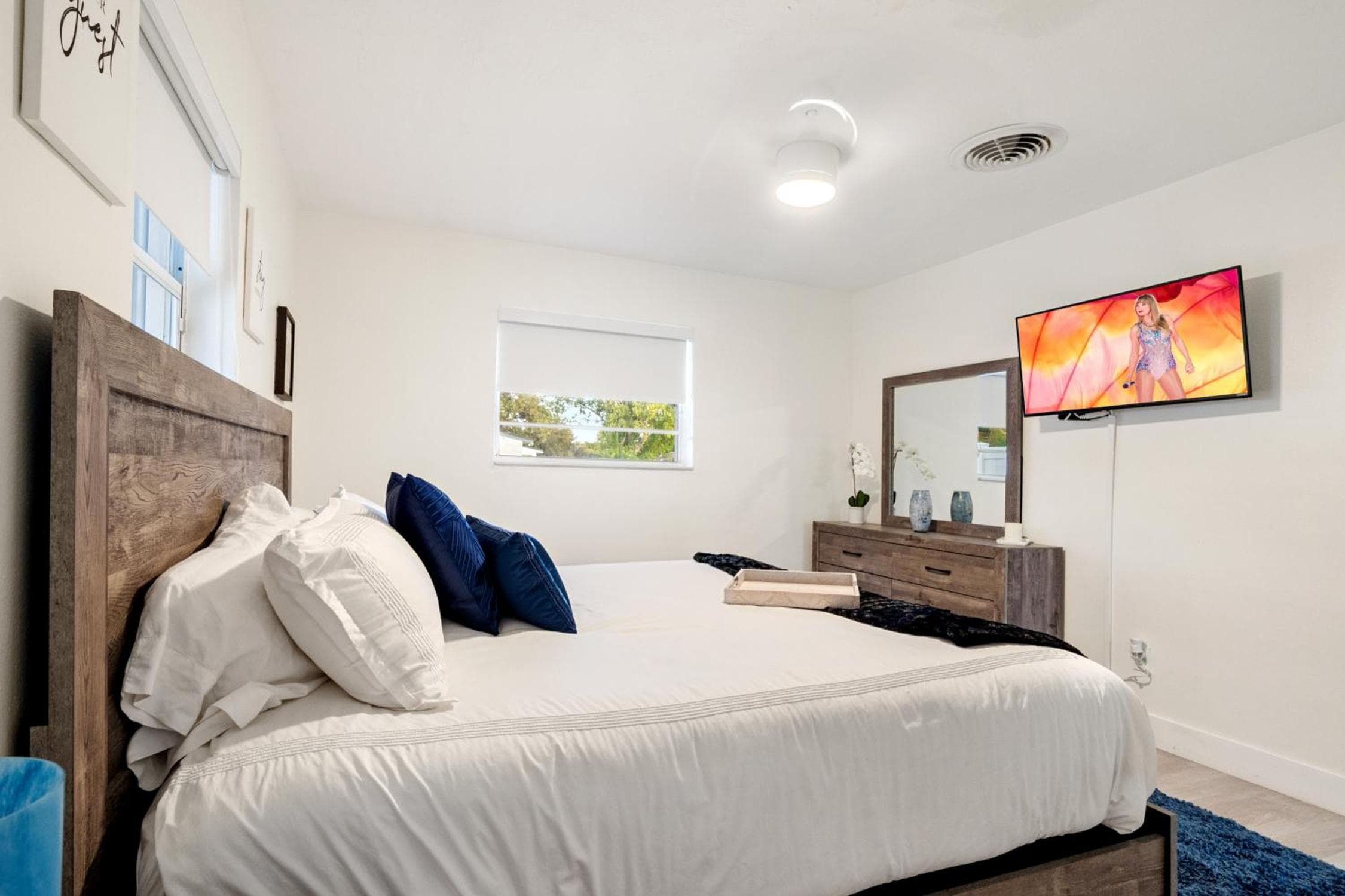 Villa Oasis 4 Miles from Hollywood Hard Rock Casino Pool & Game Room