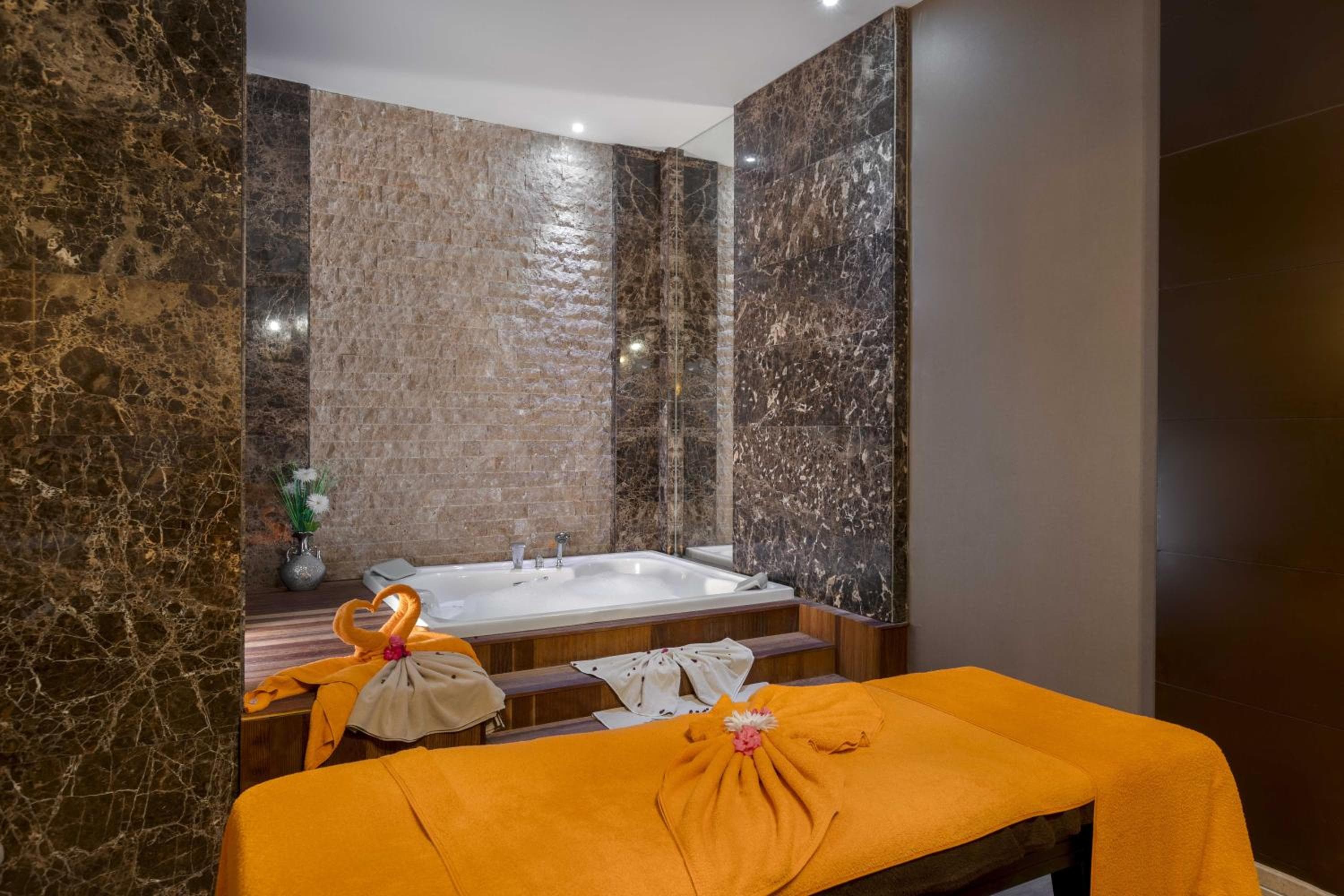 Kirman Belazur Resort & Spa