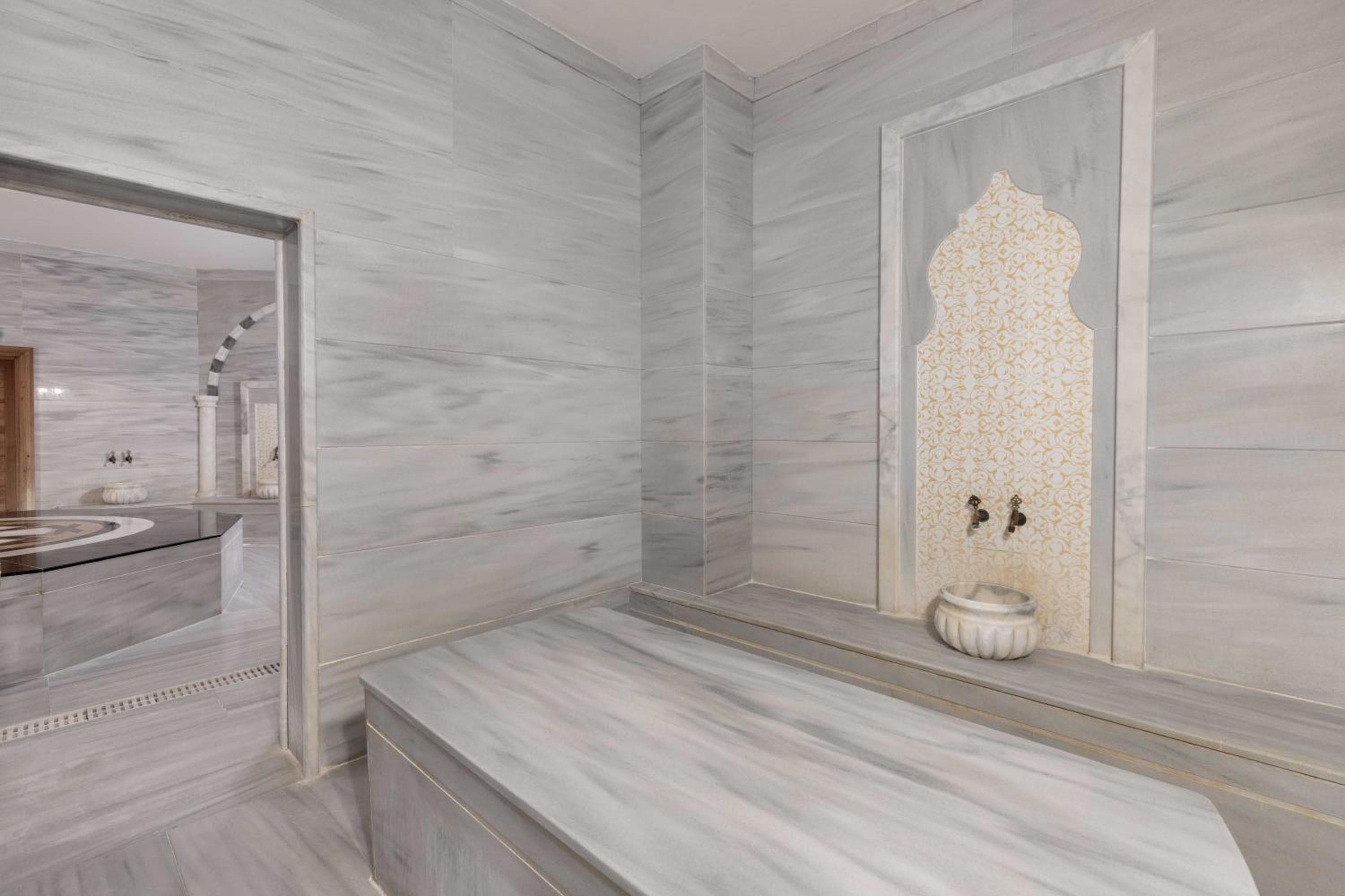 Kirman Belazur Resort & Spa