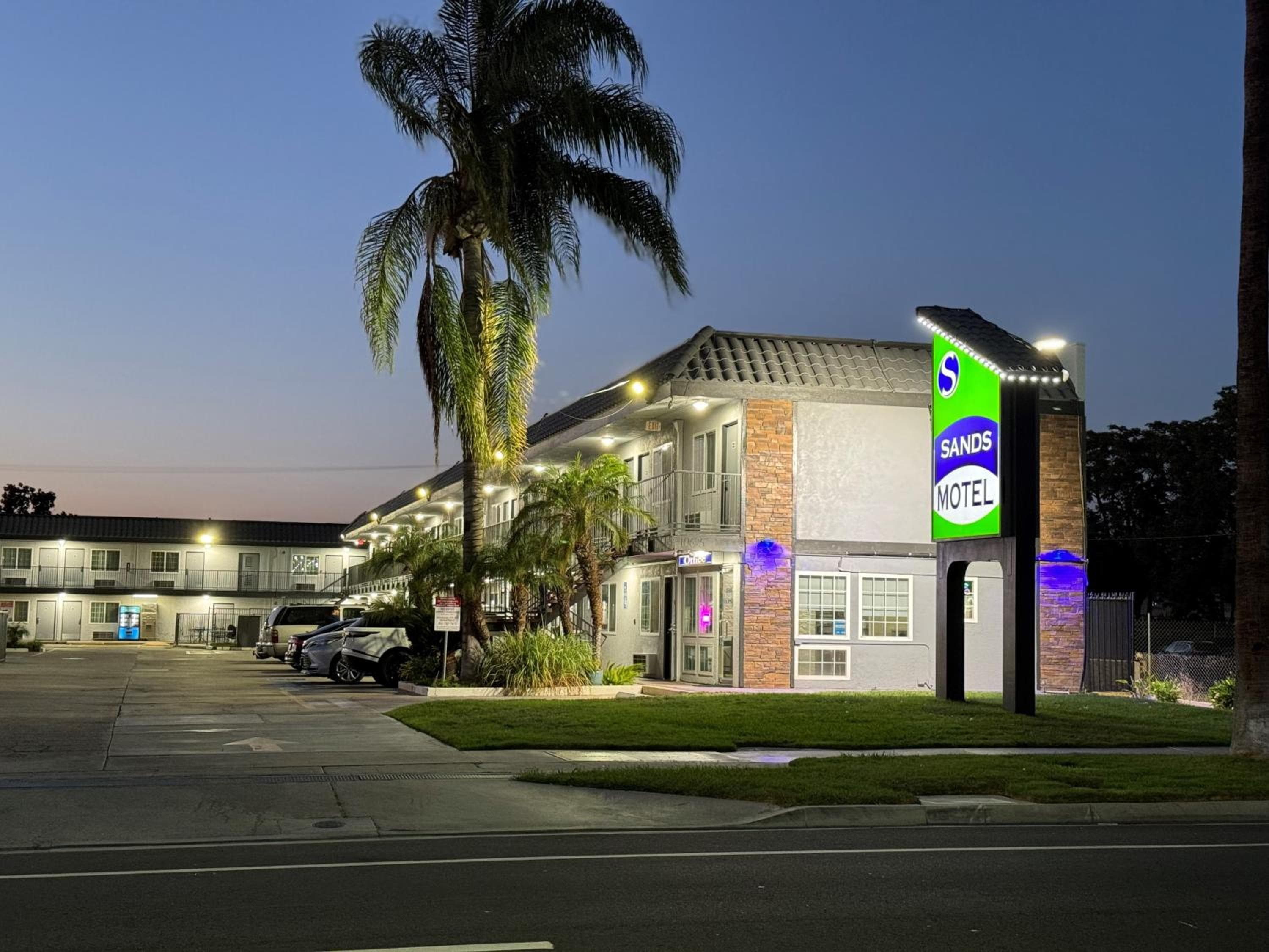 Sands Motel