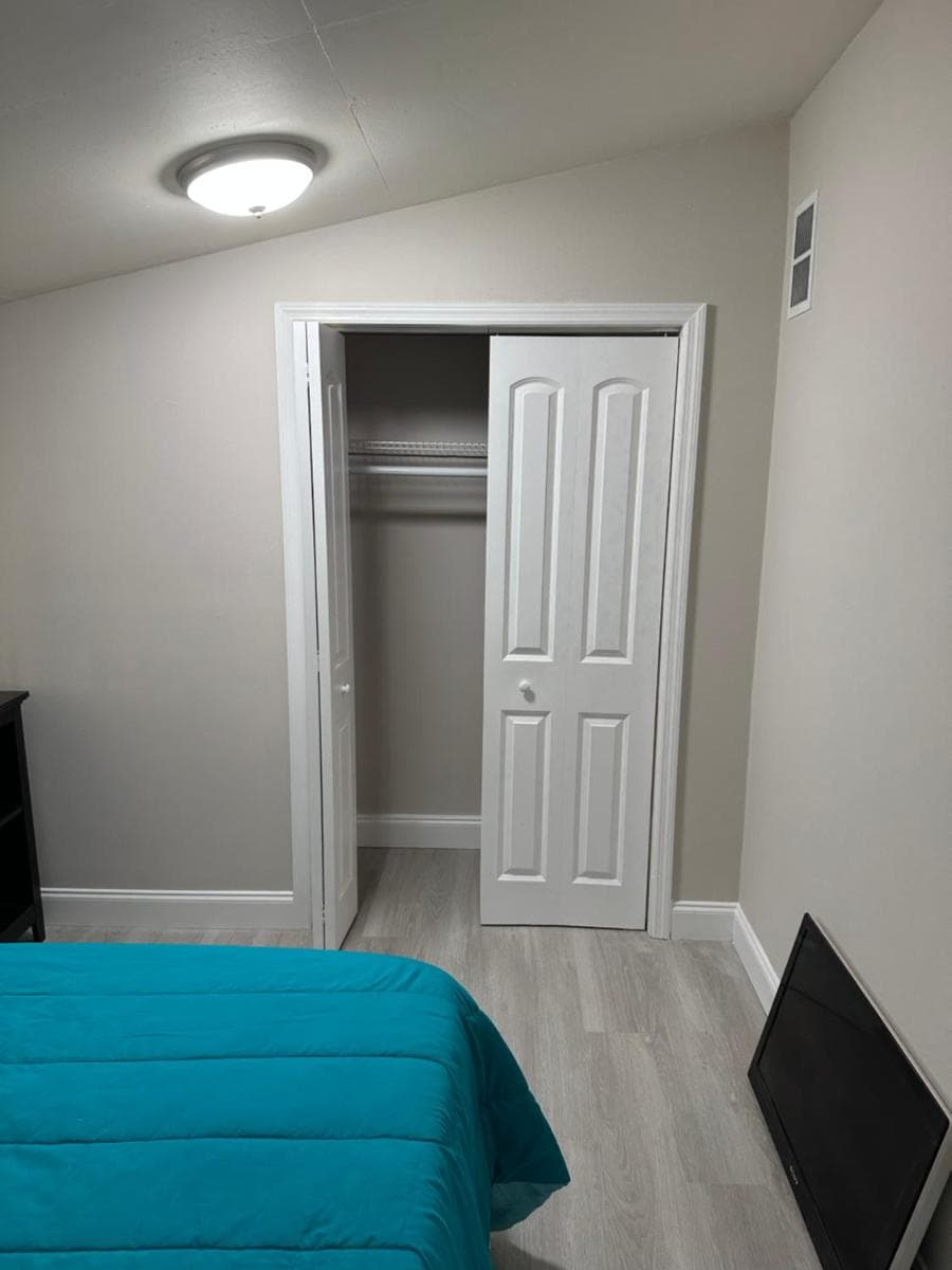 Newly remodeled, Cozy Cottage in North Palm Beach