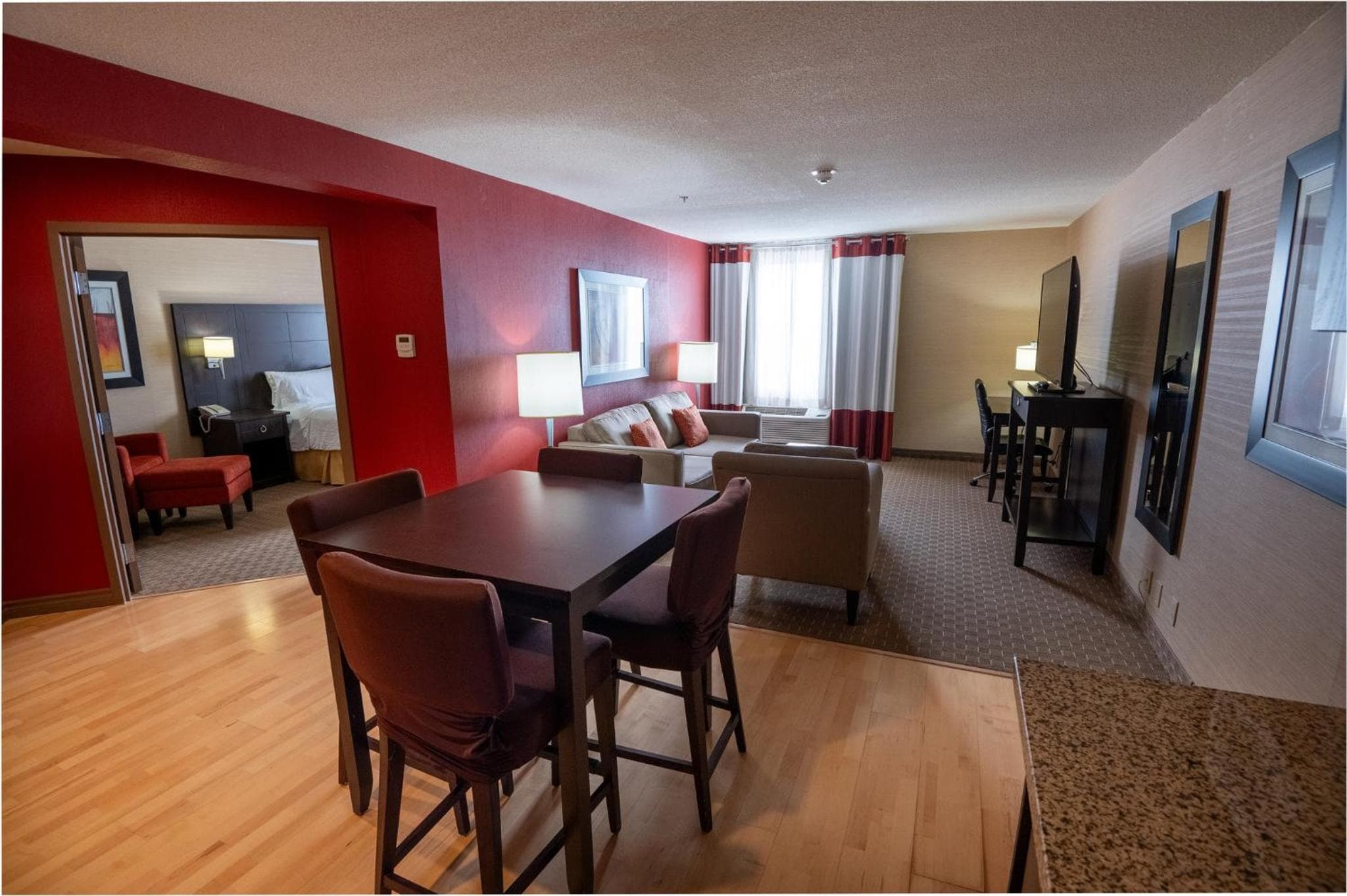 Holiday Inn Express Hotel & Suites Chatham South by IHG
