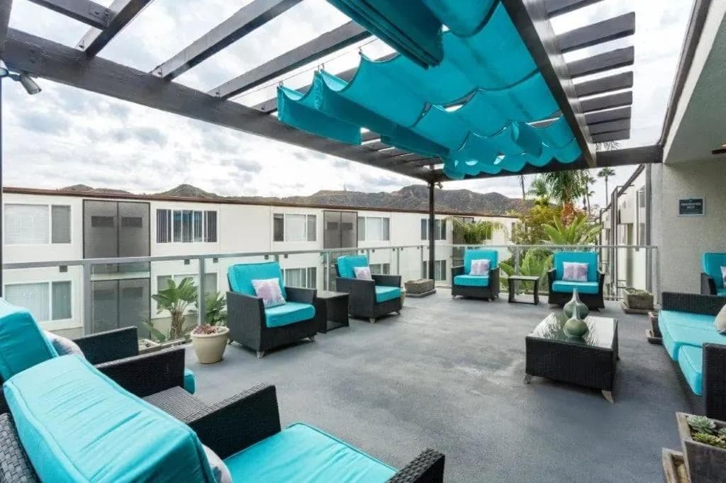 Modern and Stylish Studio at 1200 Riverside in Burbank