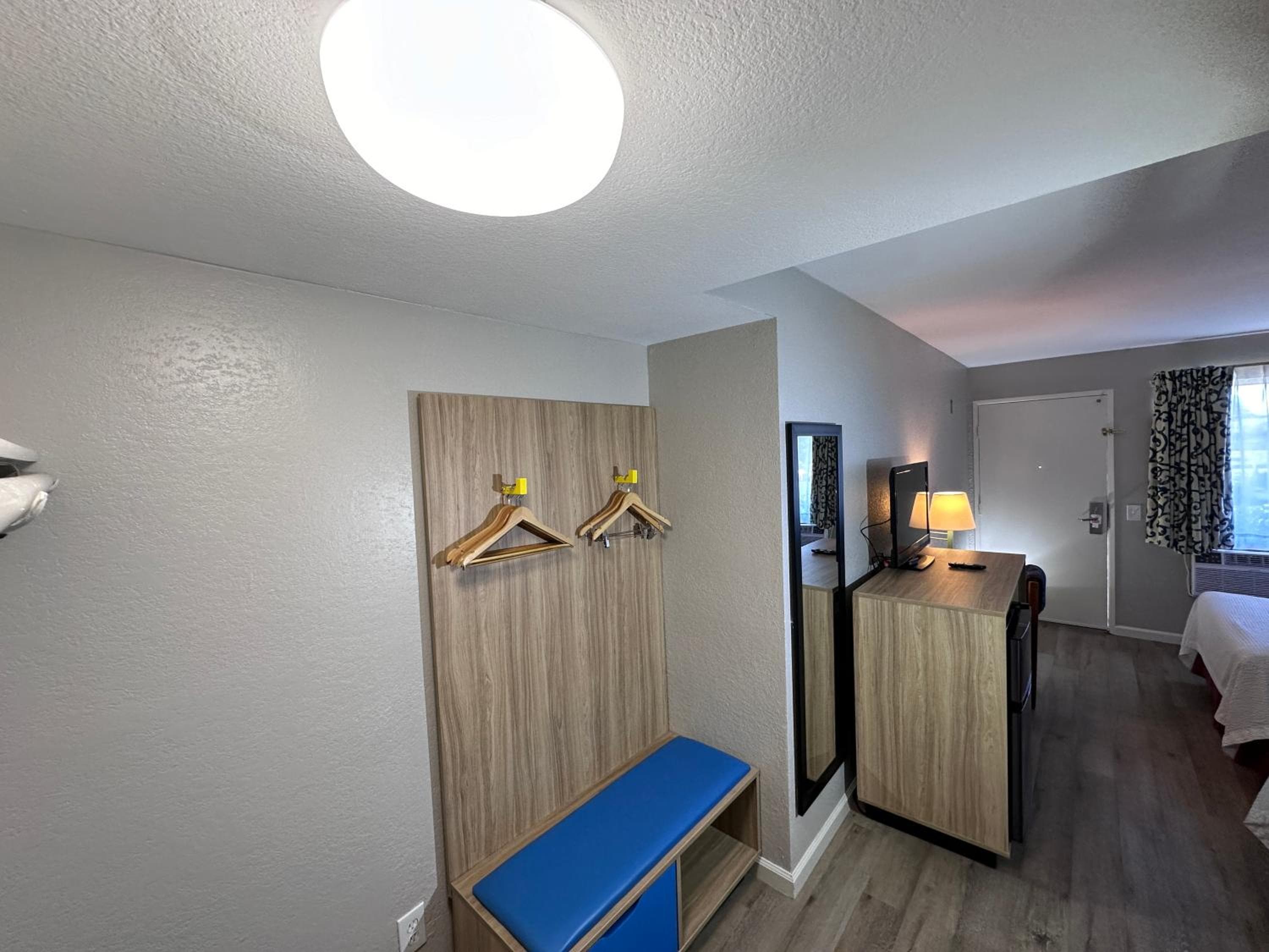 Days Inn by Wyndham San Marcos