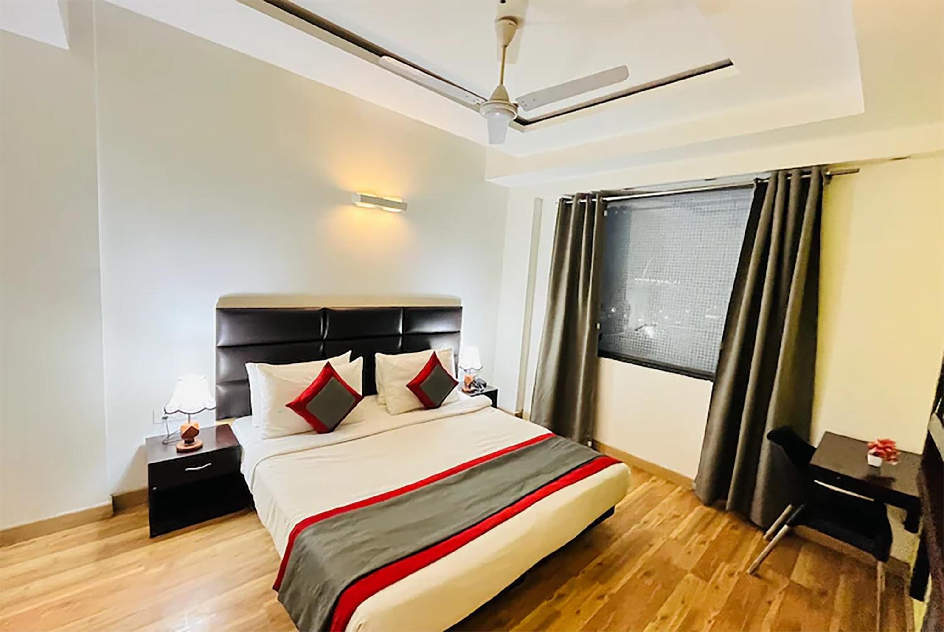 Qotel Comfort AT Residency Kaushambi Anand Vihar